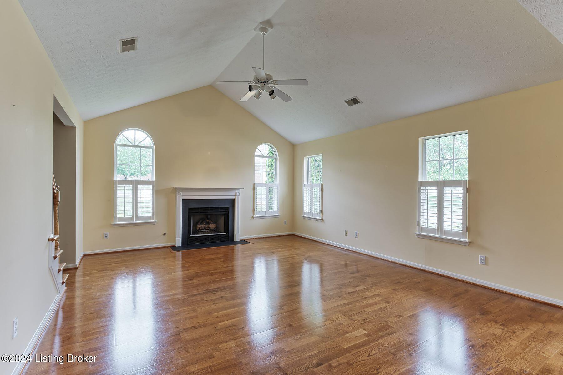 1716 Eagle Creek Pl