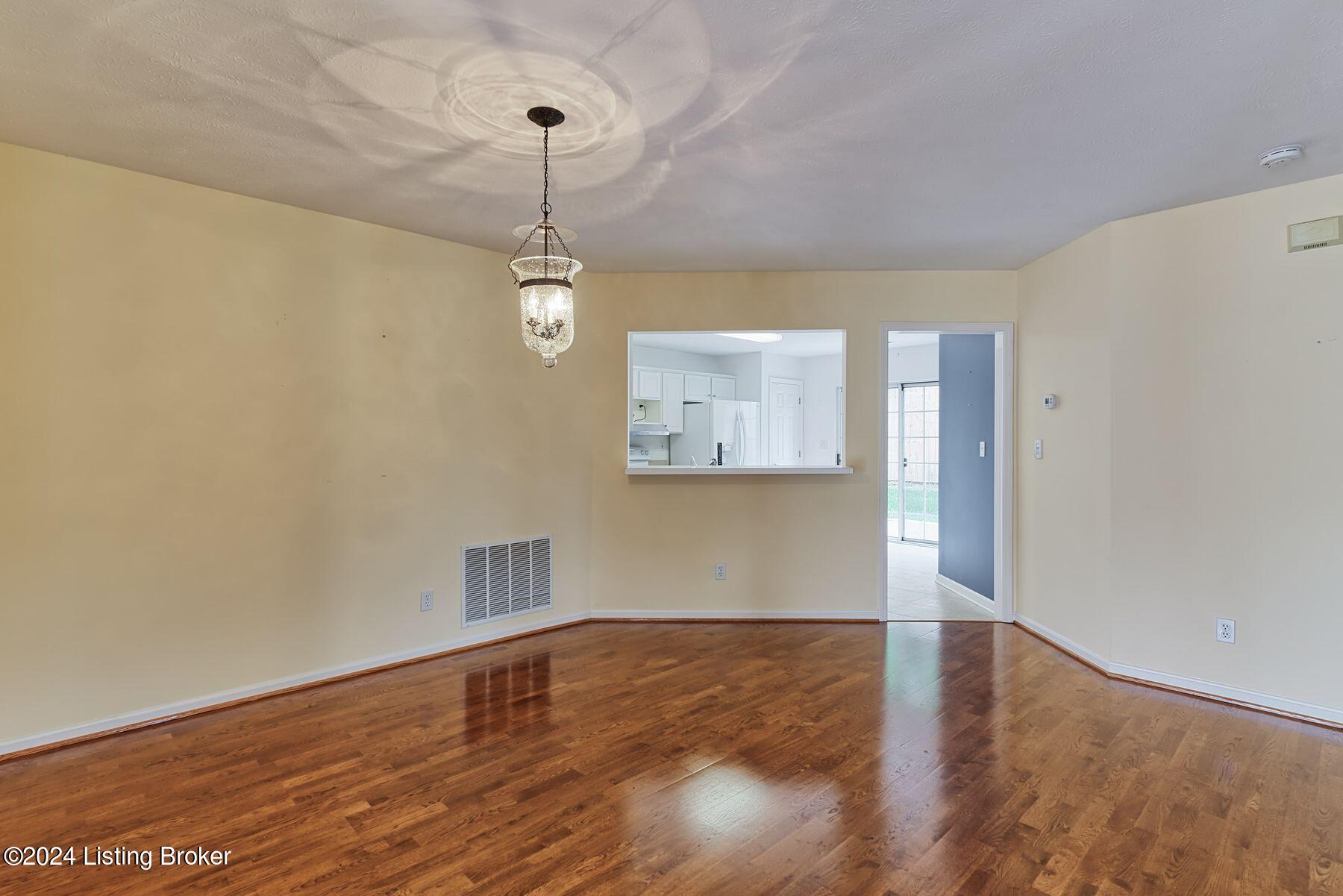 1716 Eagle Creek Pl