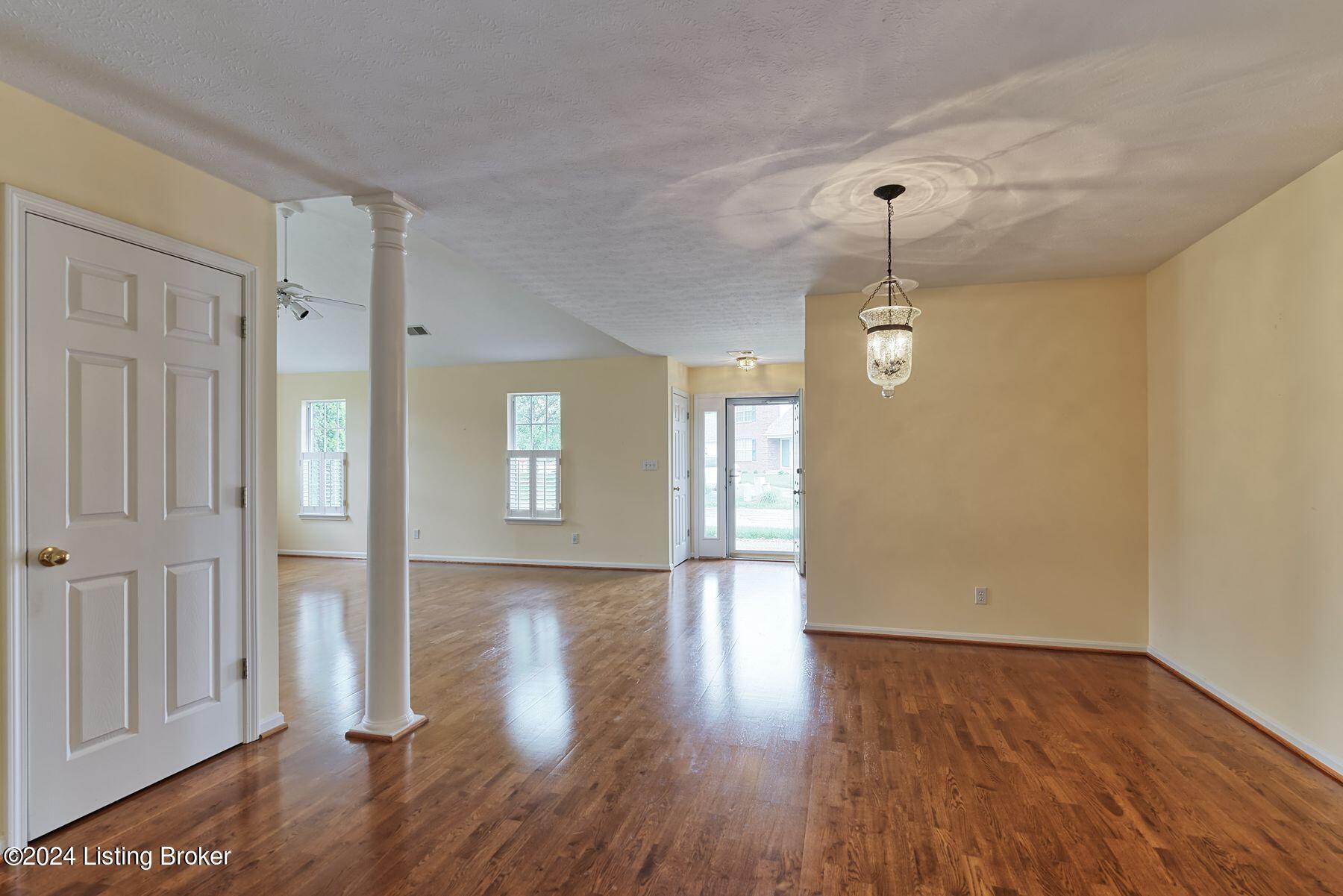 1716 Eagle Creek Pl