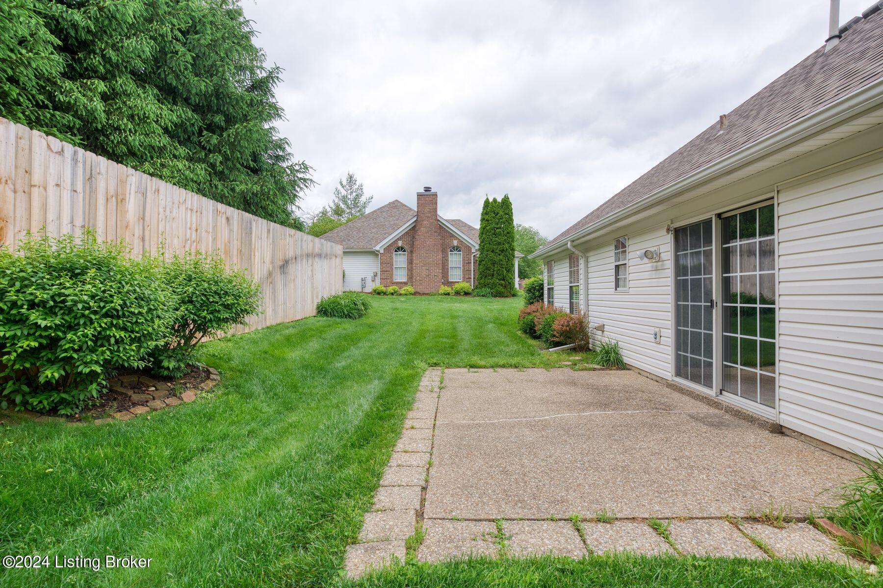 1716 Eagle Creek Pl