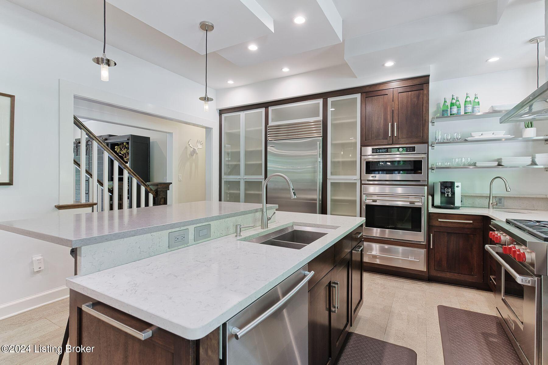 84 Valley Rd