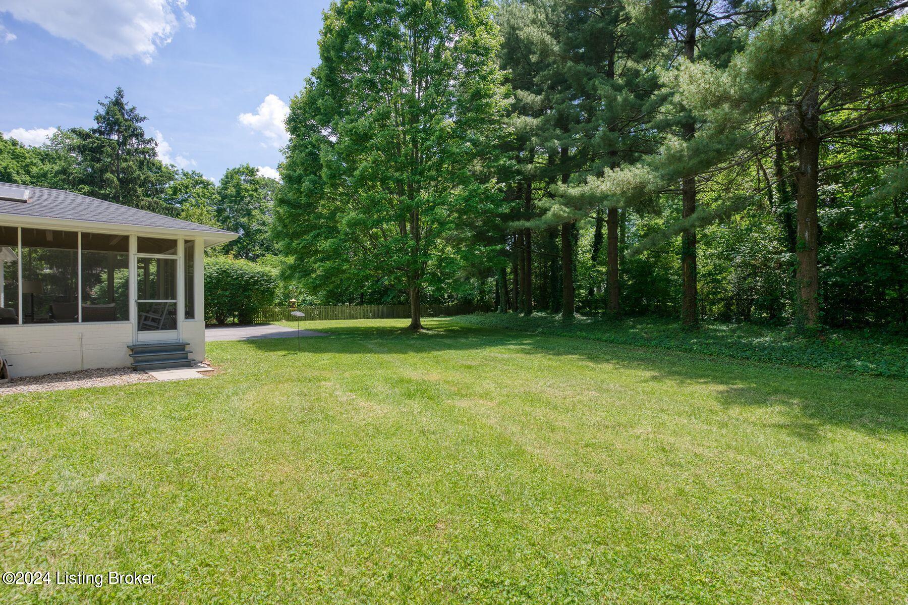 2402 Medbury Ct