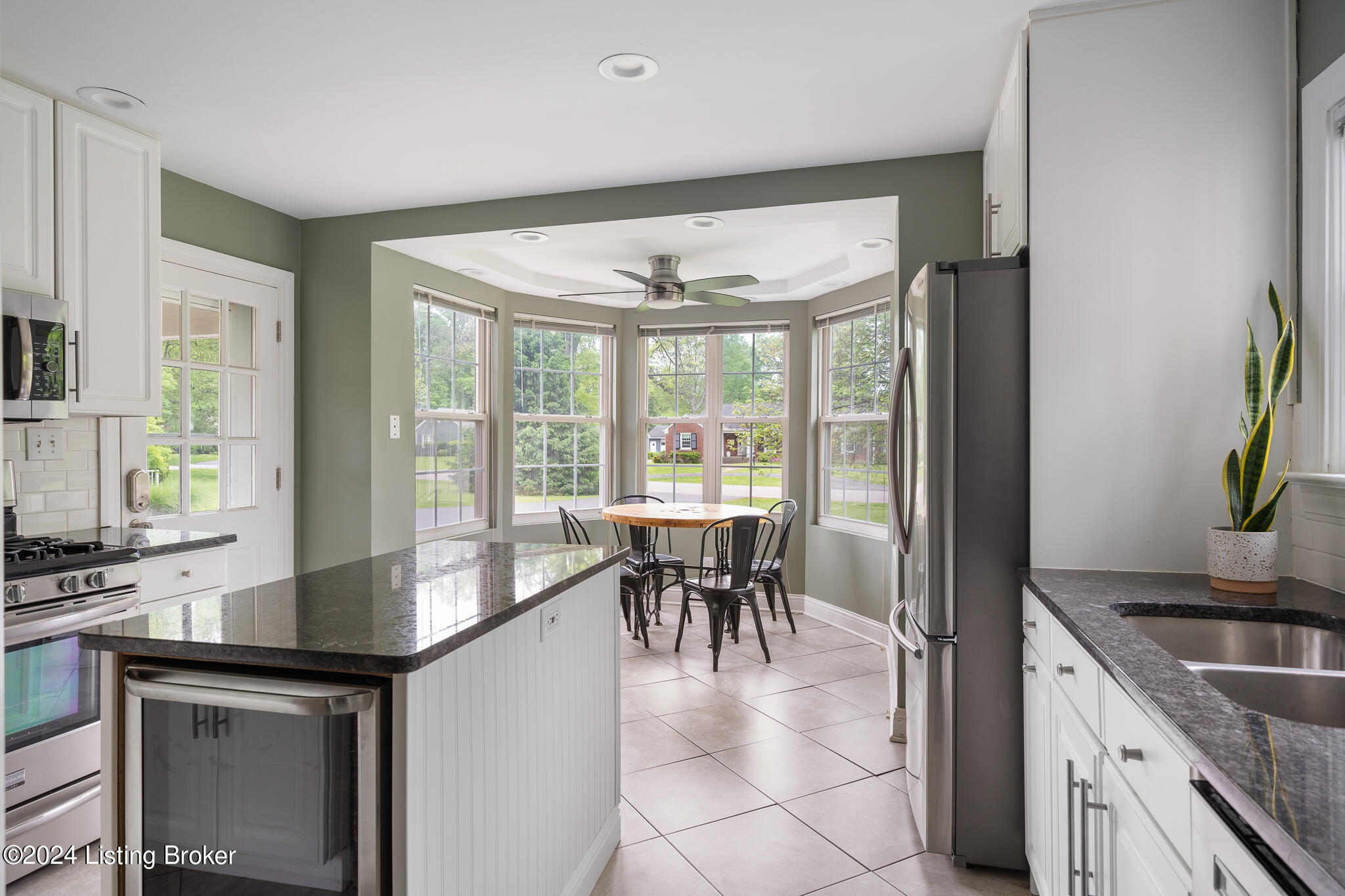 105 N Chadwick Rd
