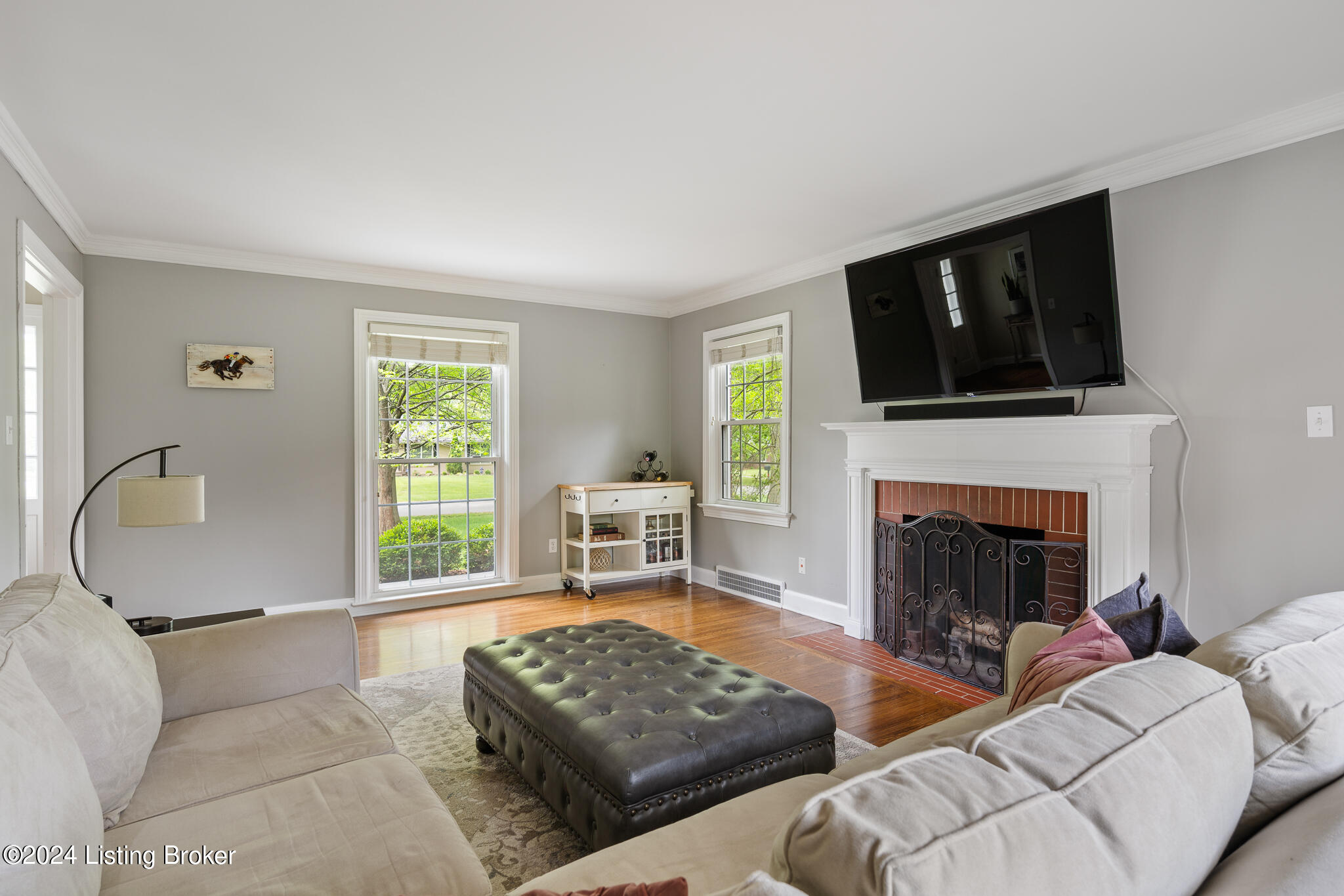 105 N Chadwick Rd