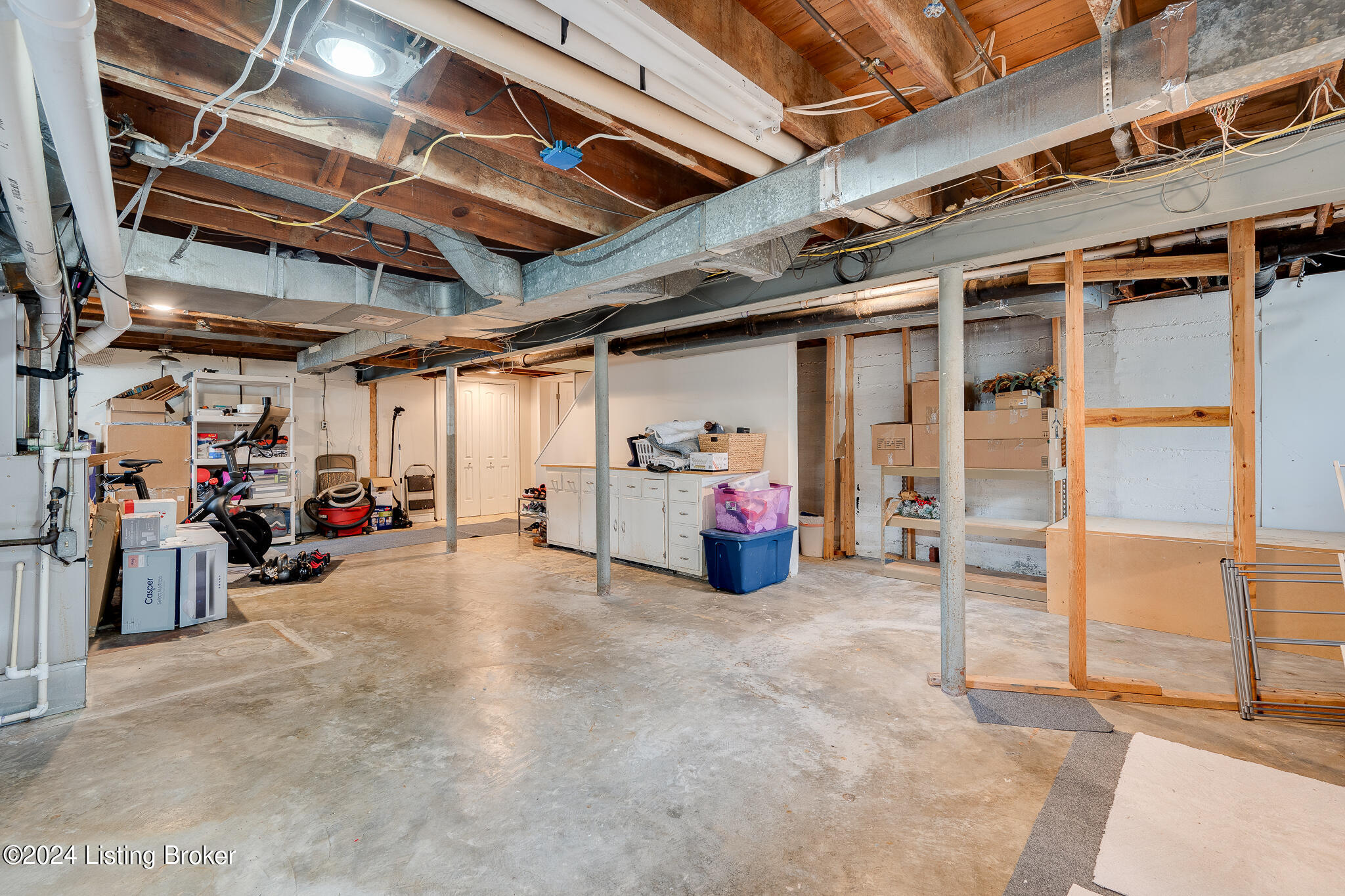 105 N Chadwick Rd