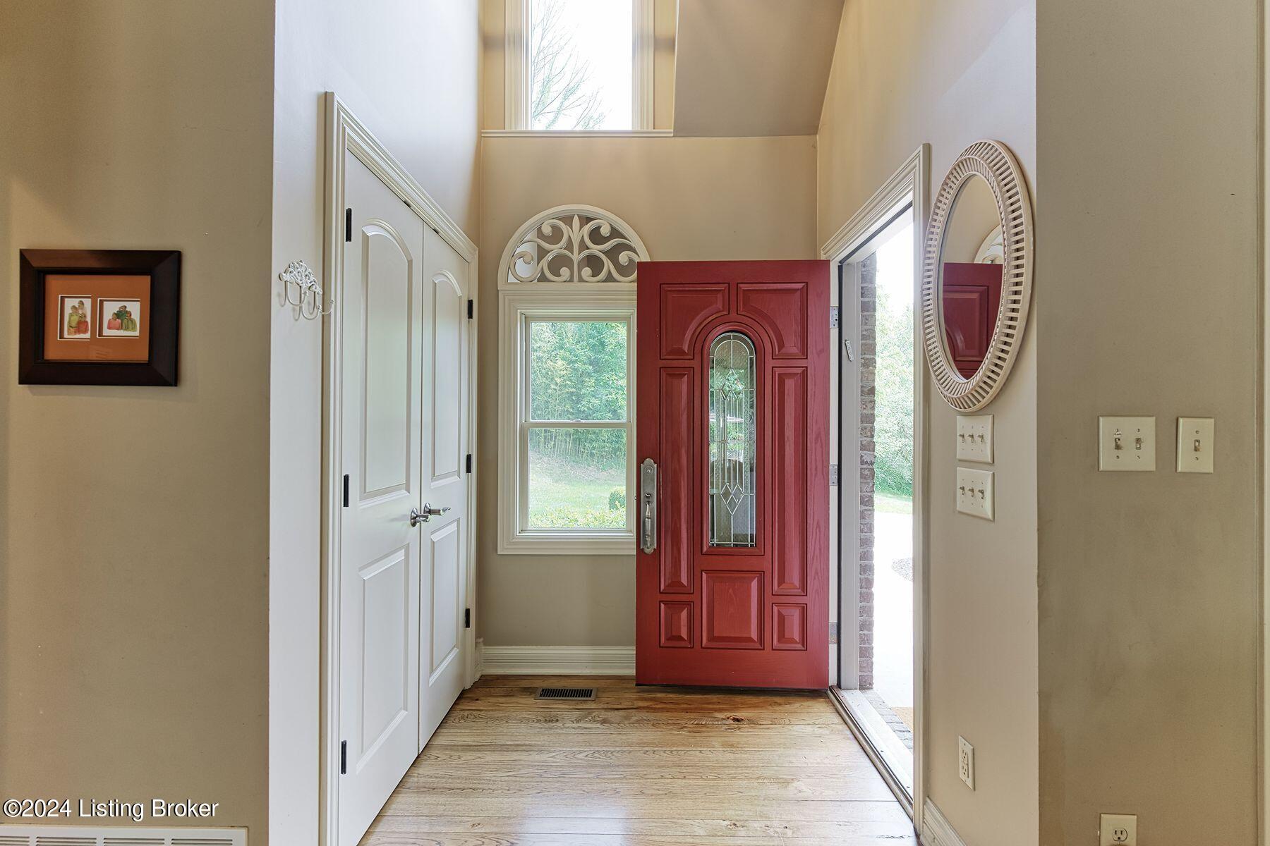 100 Valhalla View Dr
