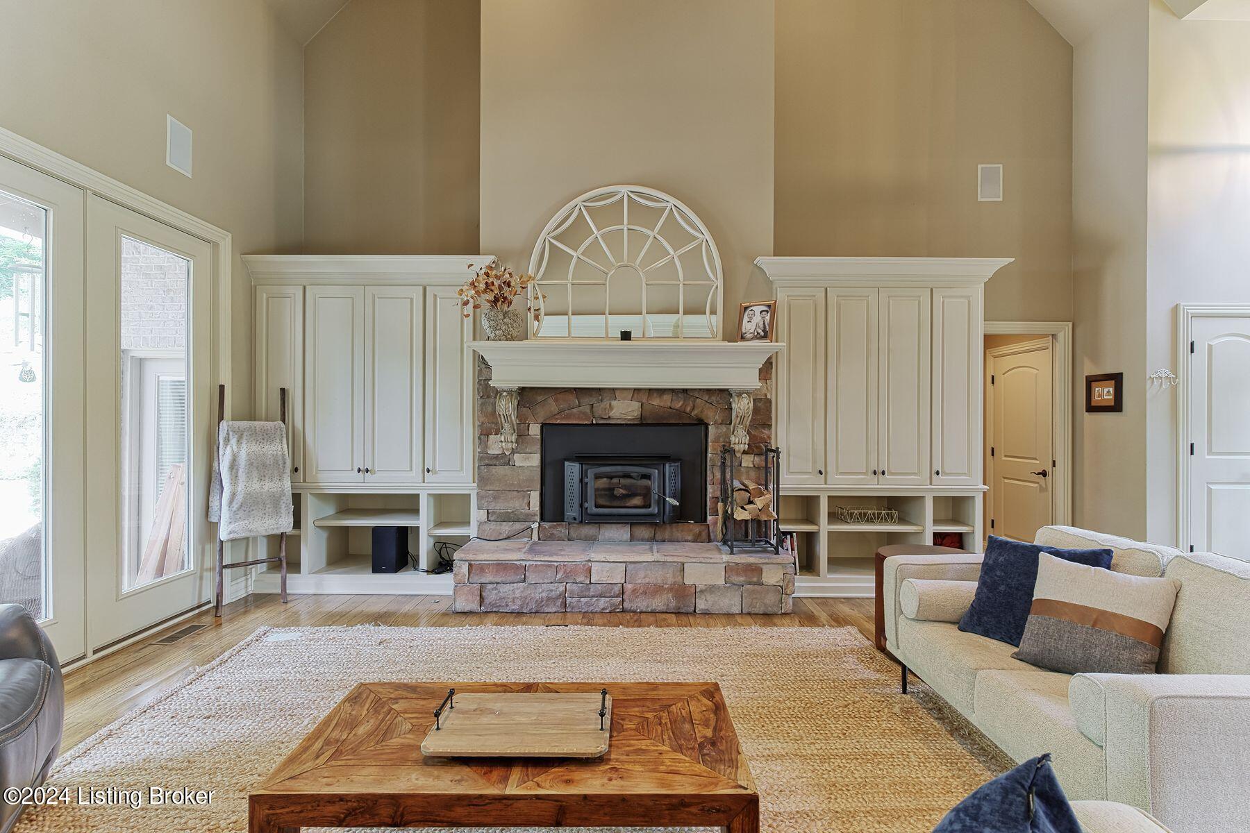 100 Valhalla View Dr