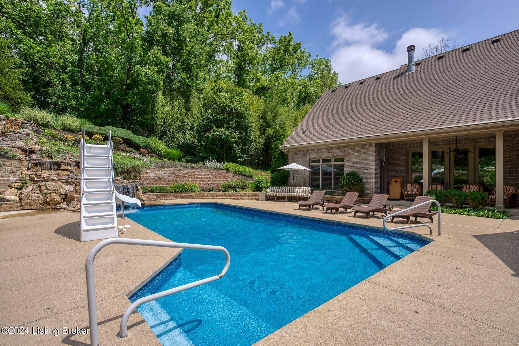 100 Valhalla View Dr