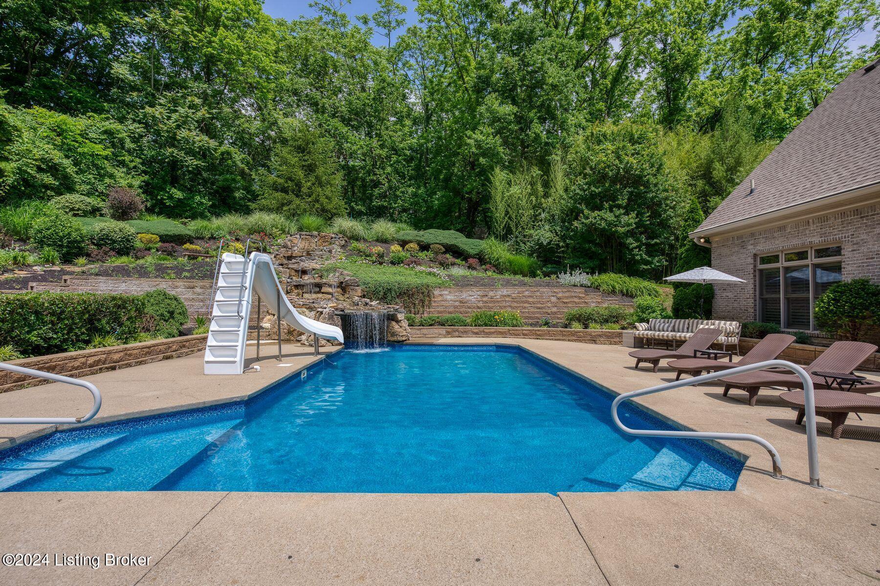 100 Valhalla View Dr