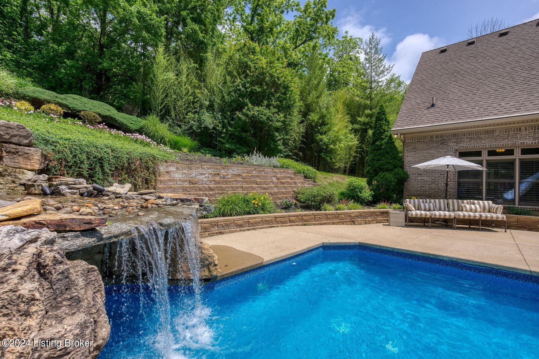 100 Valhalla View Dr