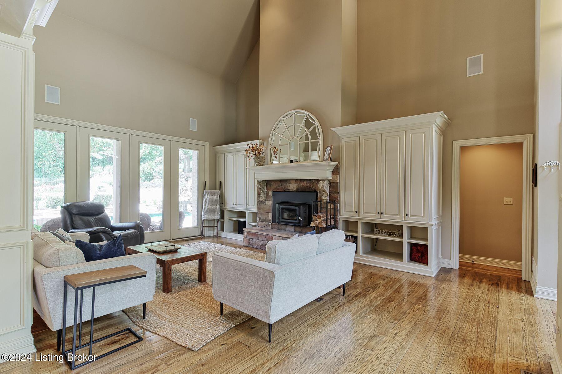 100 Valhalla View Dr