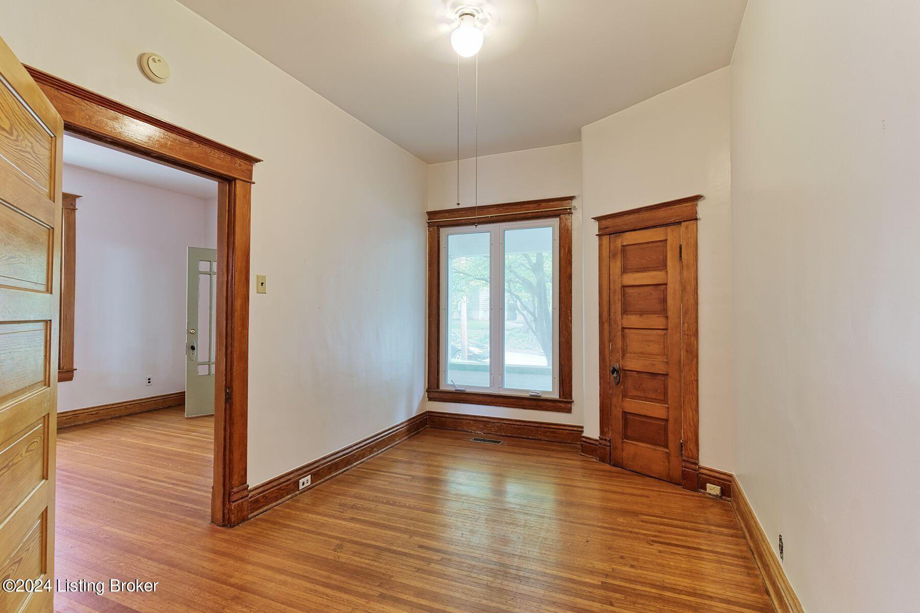 2021 Sherwood Ave