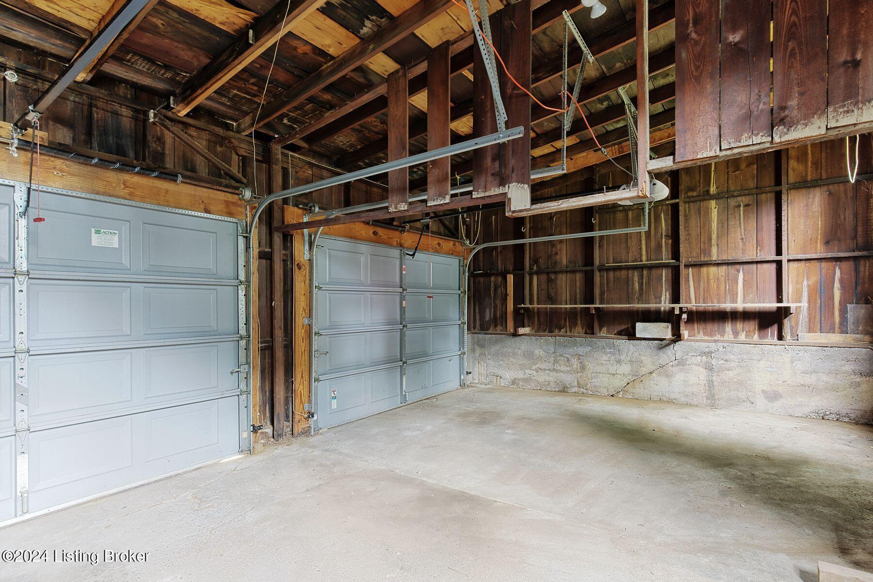 2021 Sherwood Ave