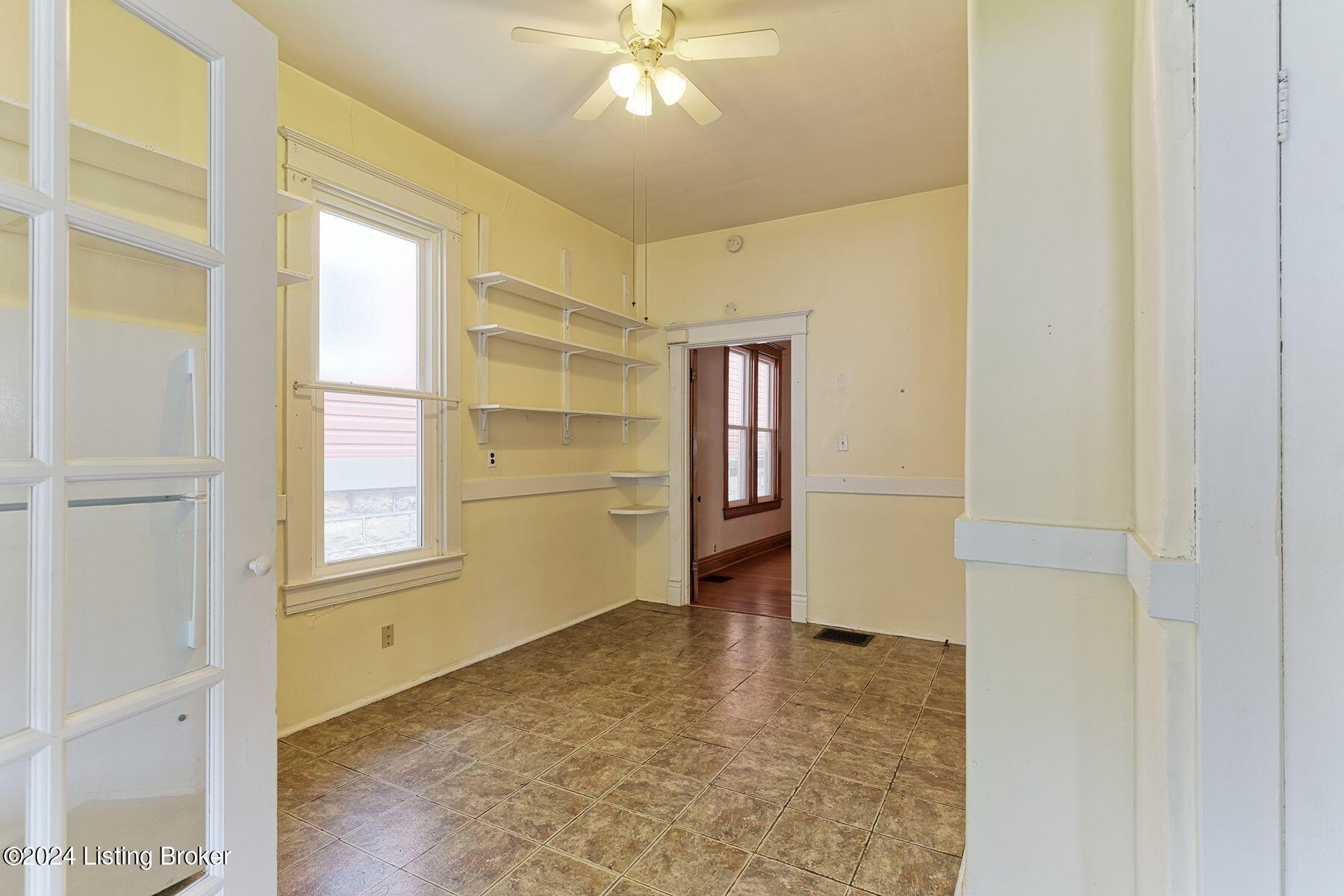 2021 Sherwood Ave