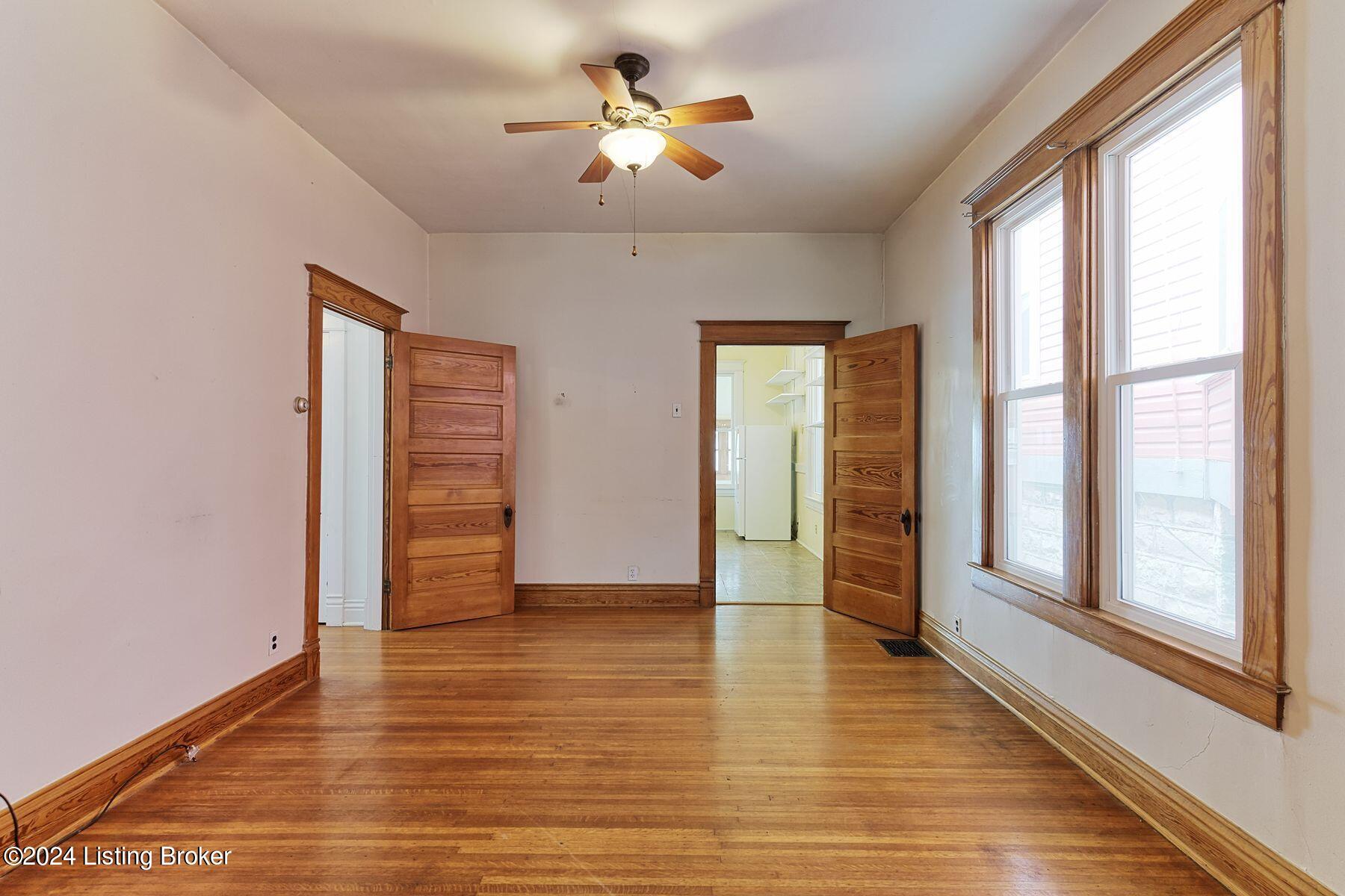 2021 Sherwood Ave