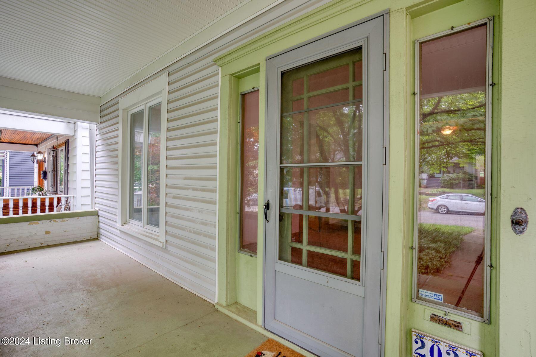 2021 Sherwood Ave