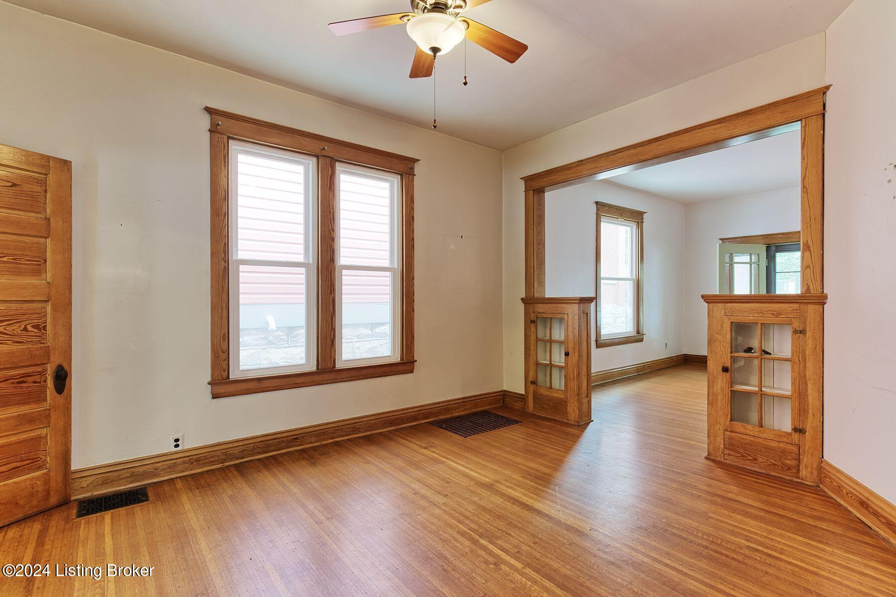 2021 Sherwood Ave