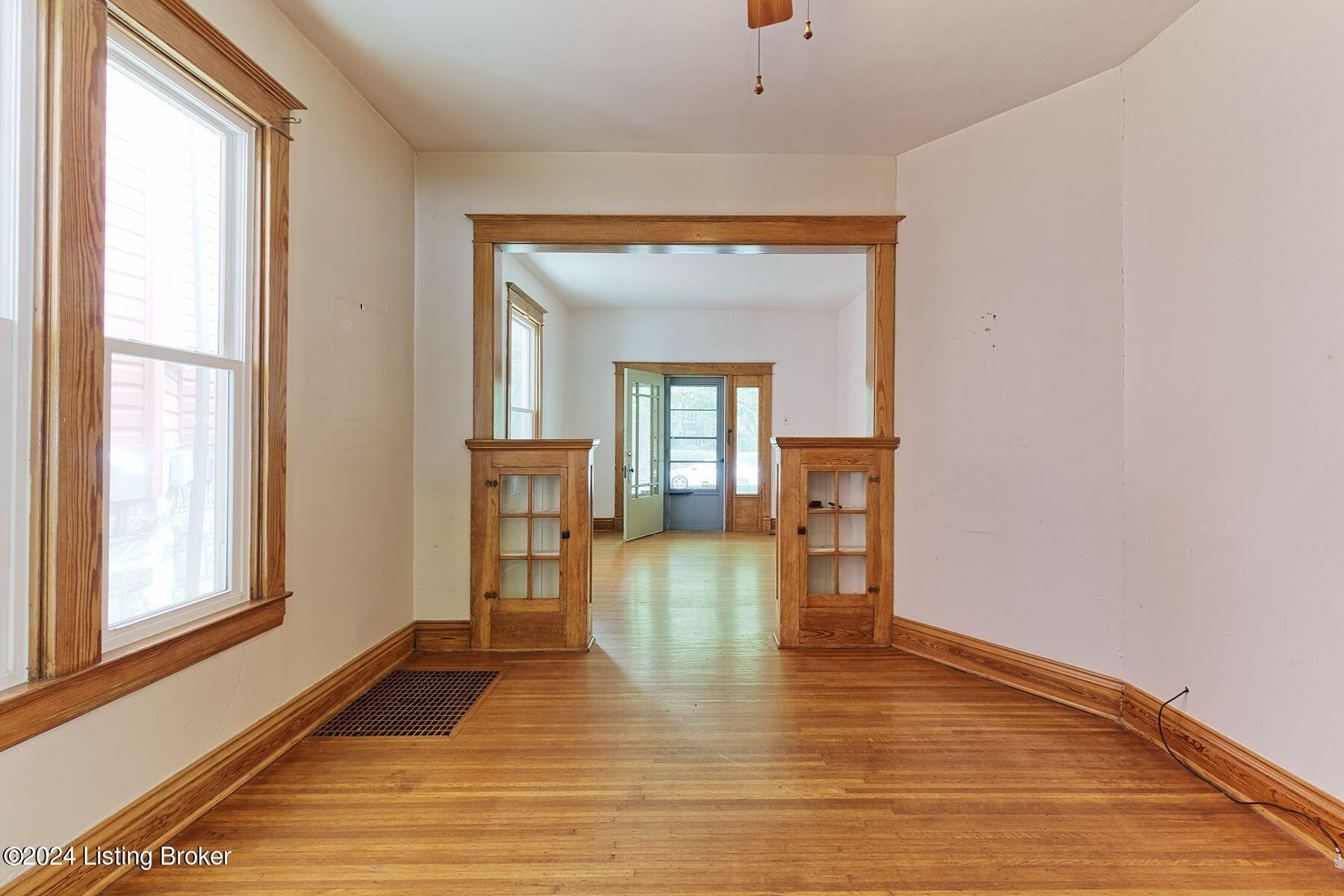 2021 Sherwood Ave