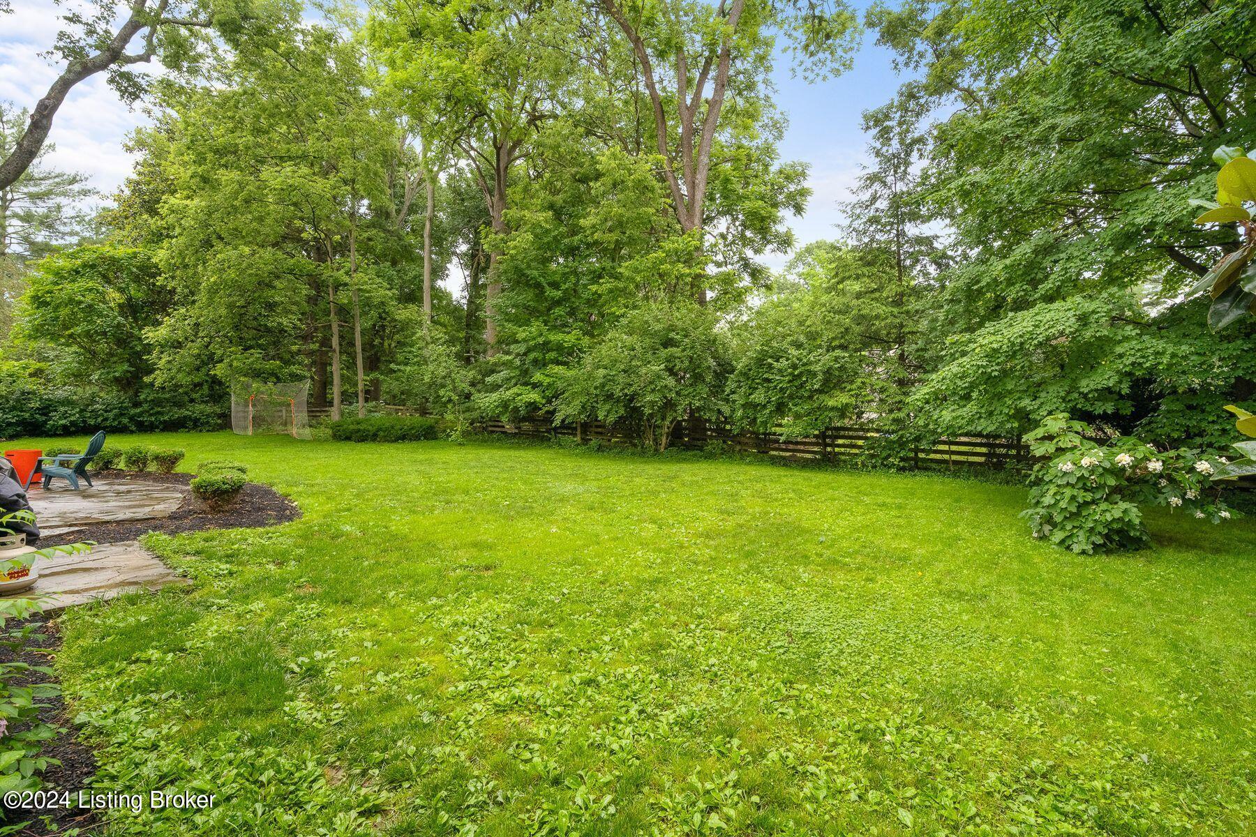 1209 Maple Ln