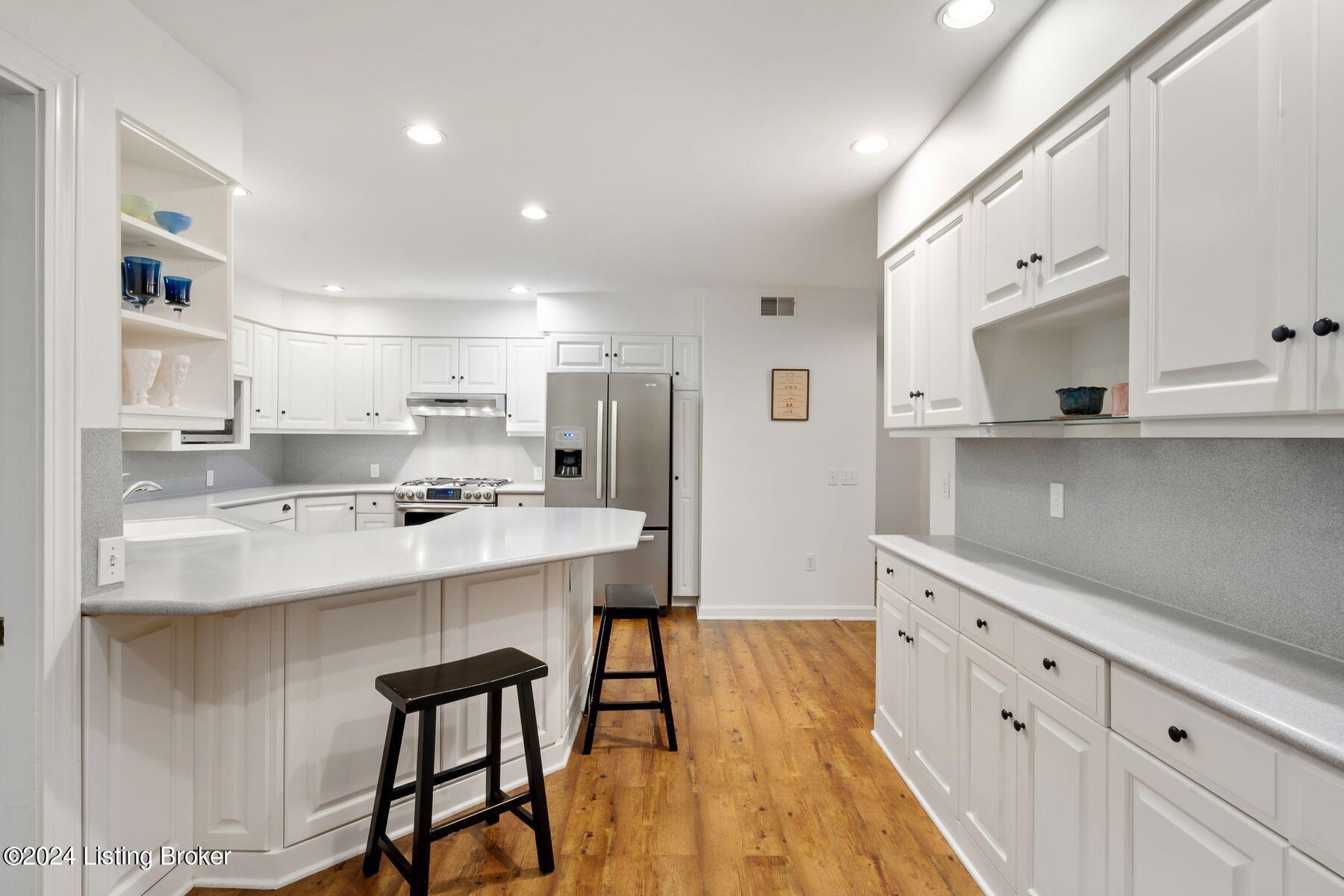 1209 Maple Ln
