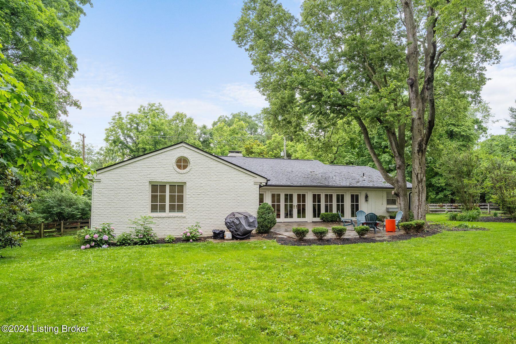 1209 Maple Ln