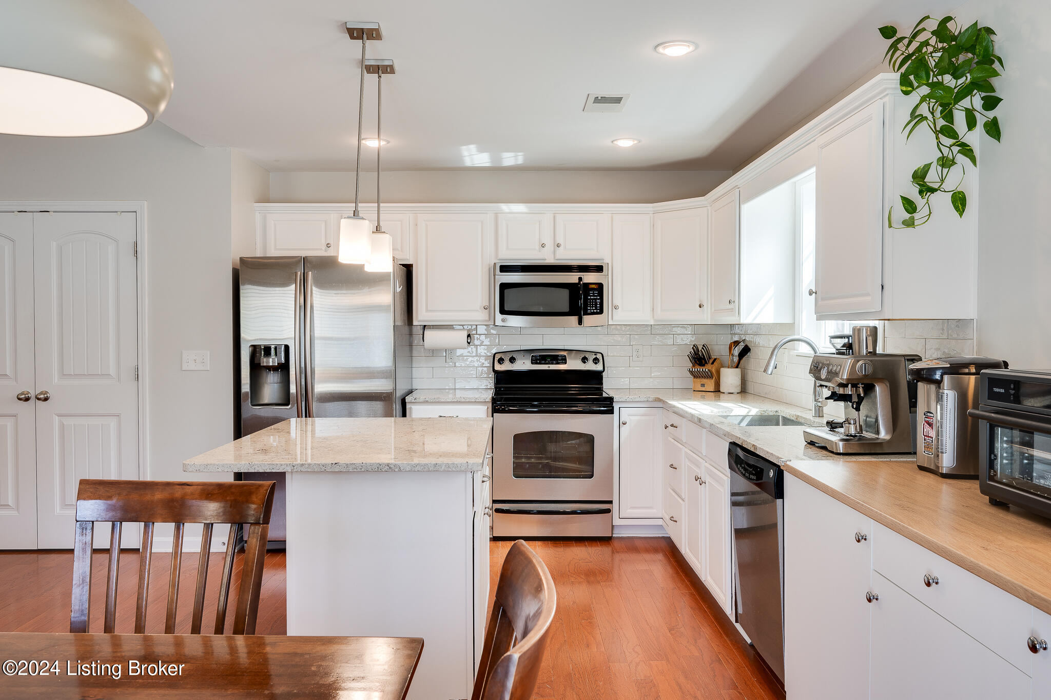12318 Bristol Bay Pl