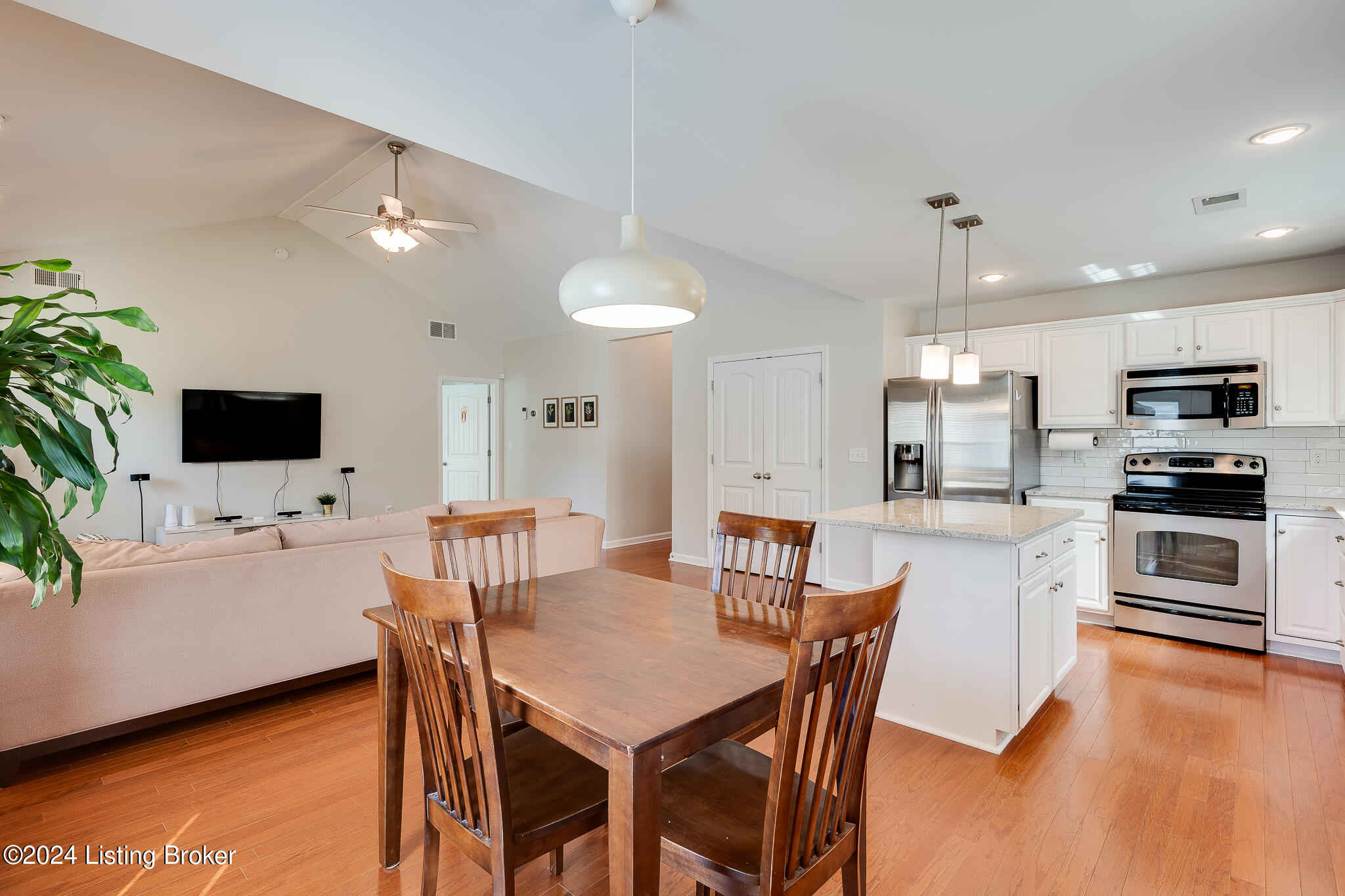 12318 Bristol Bay Pl