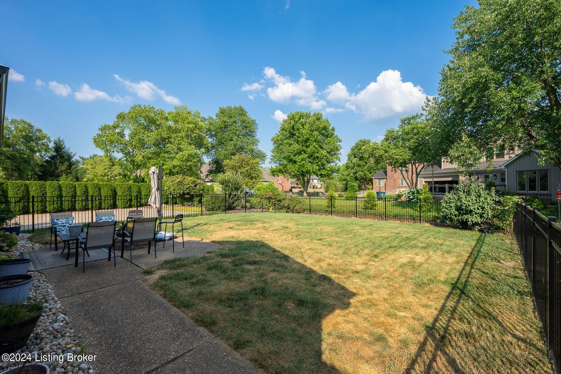 904 Lake Forest Pkwy