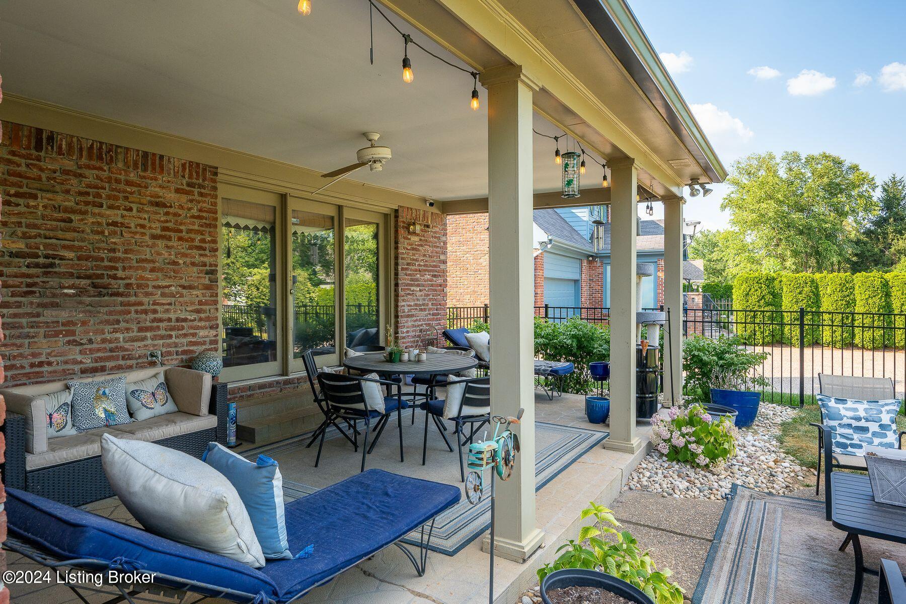 904 Lake Forest Pkwy
