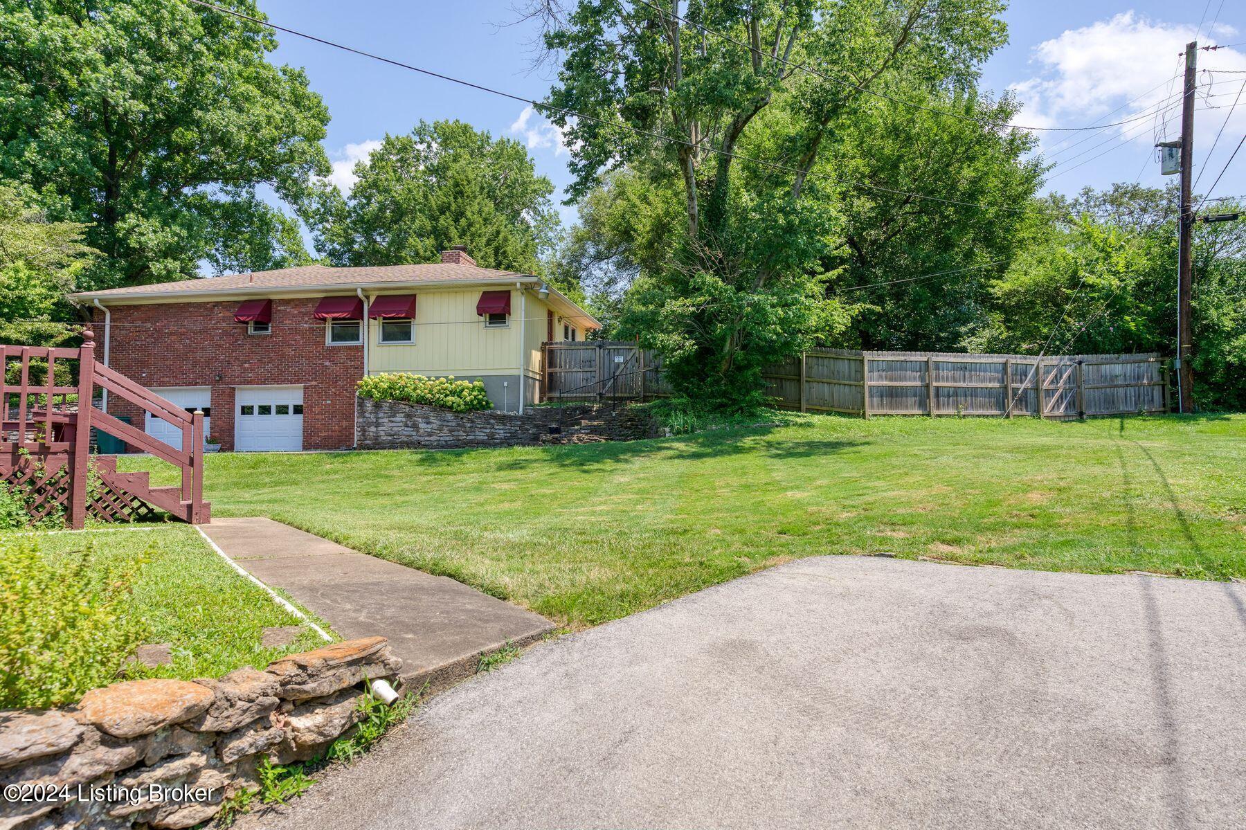 7312 Arrowwood Rd