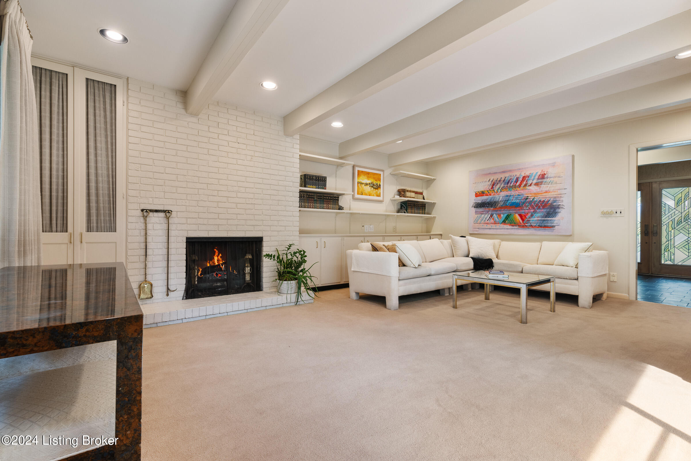 1212 Park Hills Dr