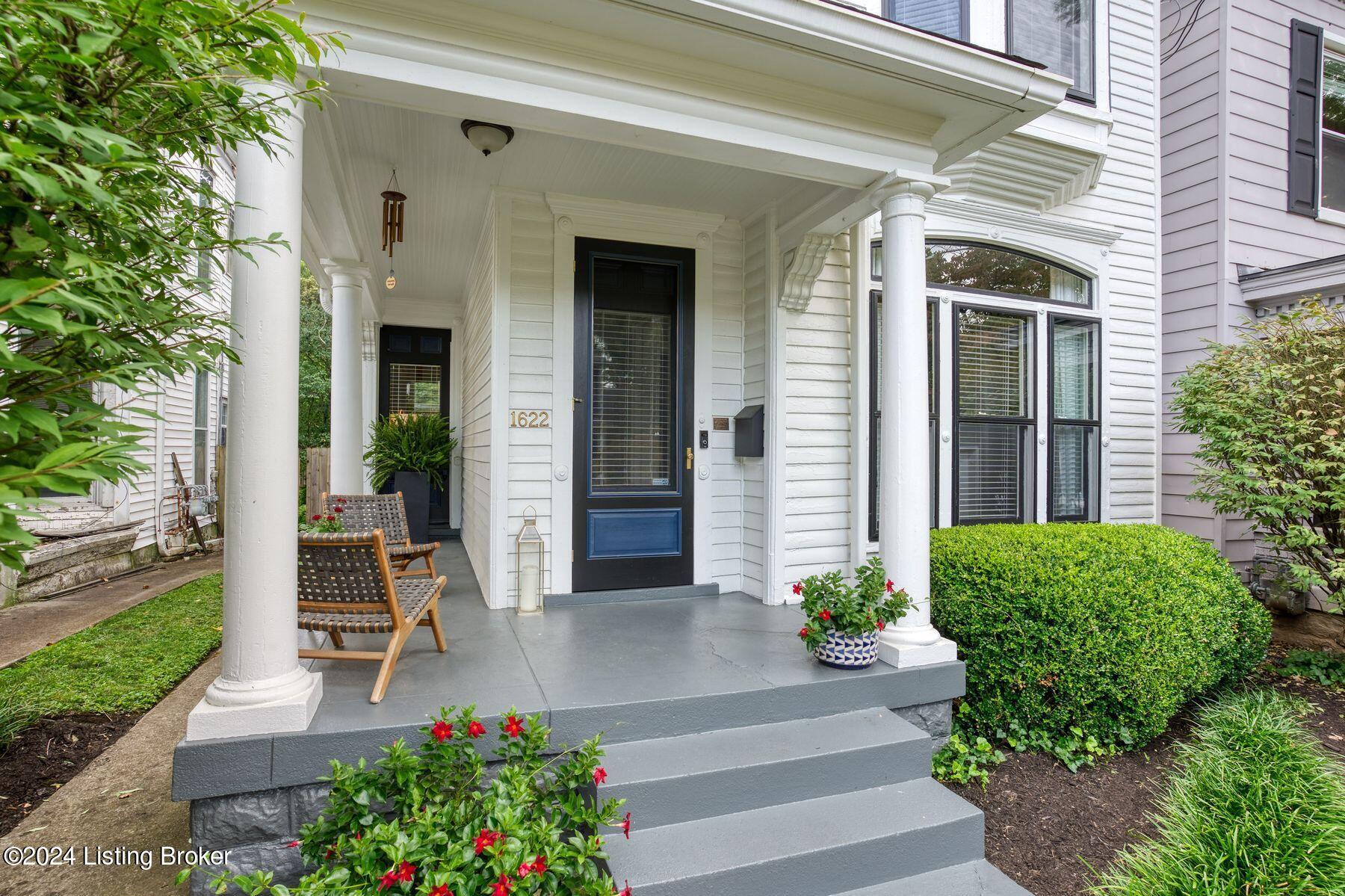 1622 Rosewood Ave