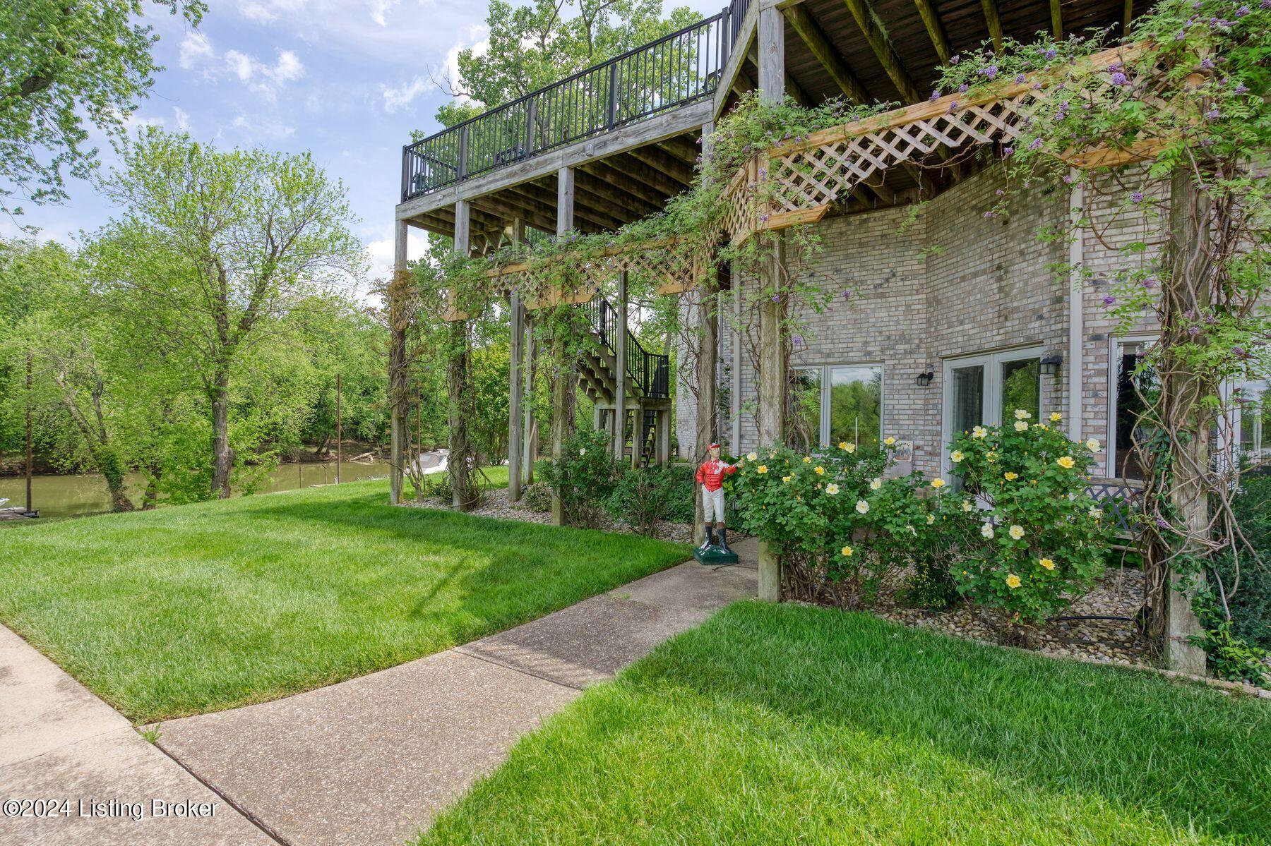 5416 River Creek Ct