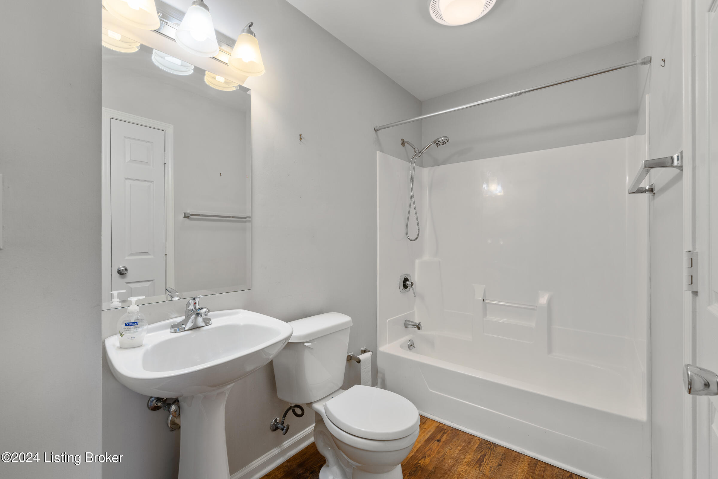 1701 Eastbridge Ct