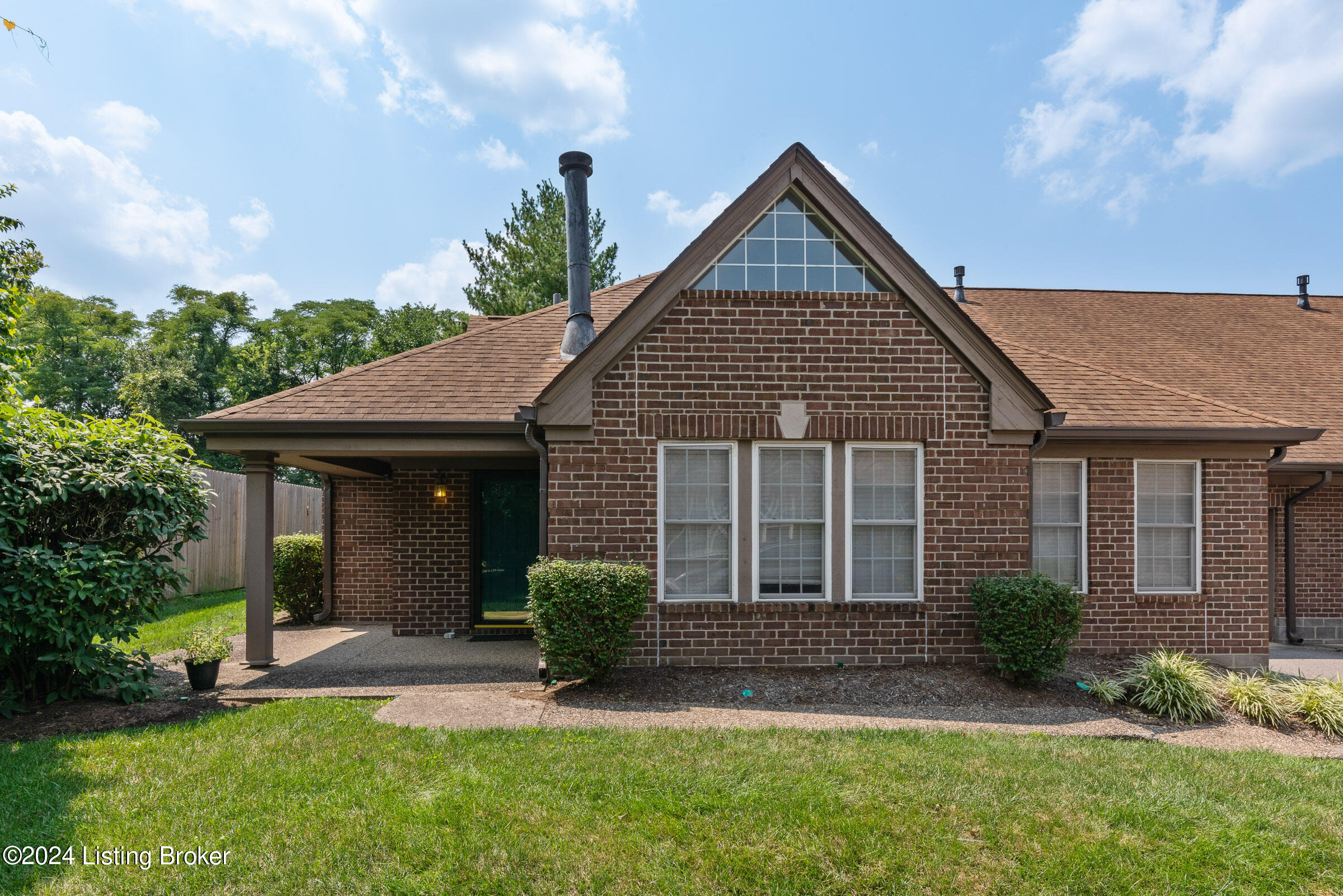 1701 Eastbridge Ct