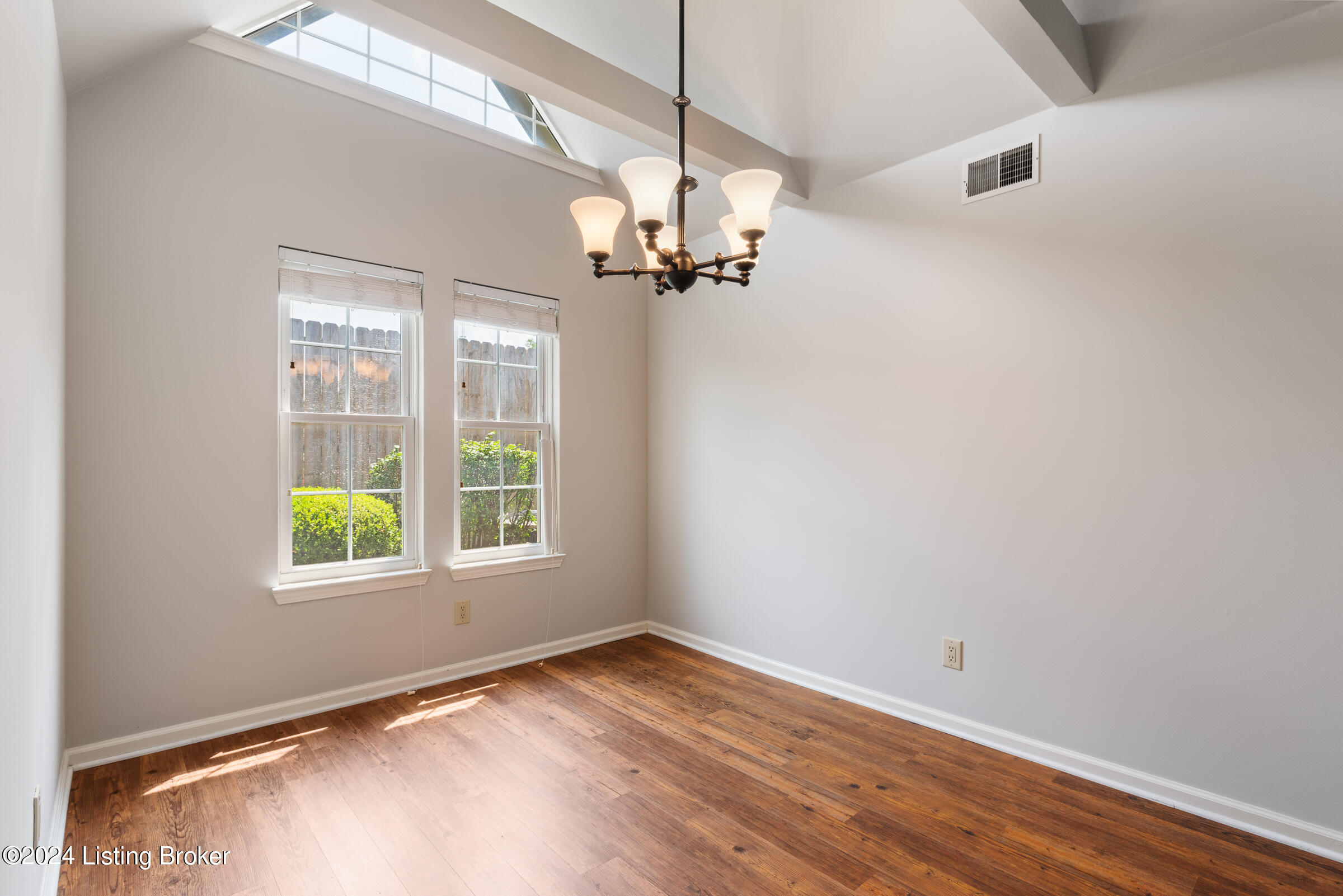 1701 Eastbridge Ct