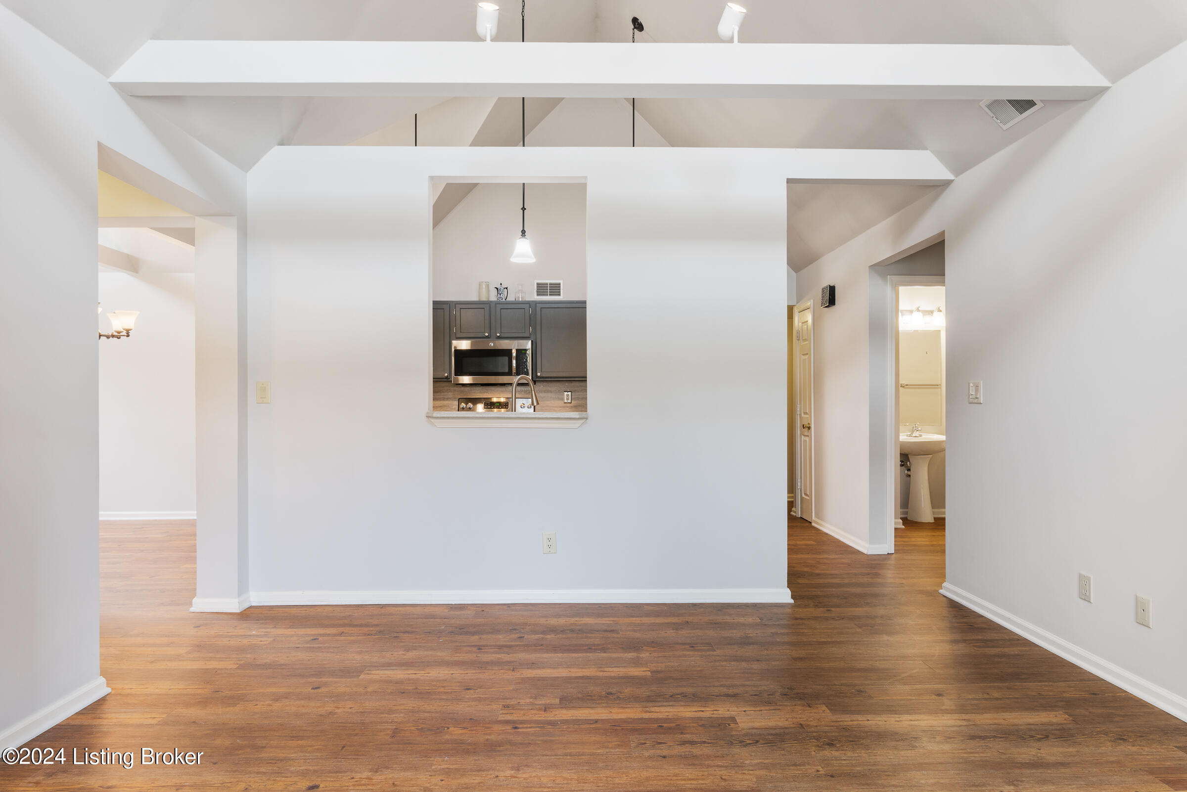 1701 Eastbridge Ct