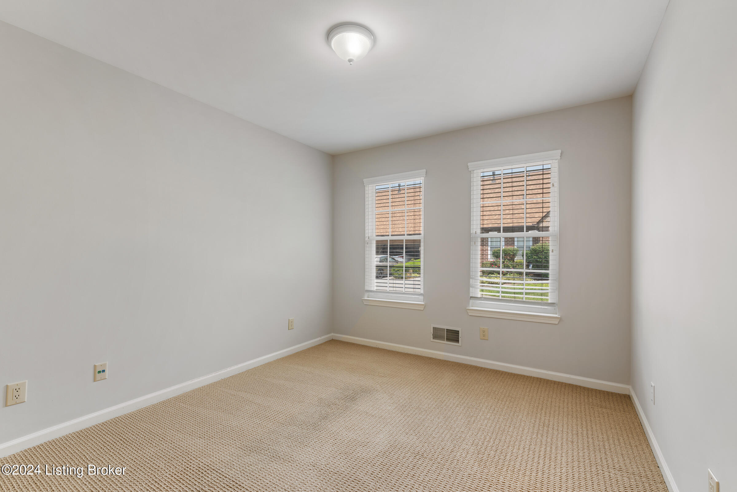 1701 Eastbridge Ct