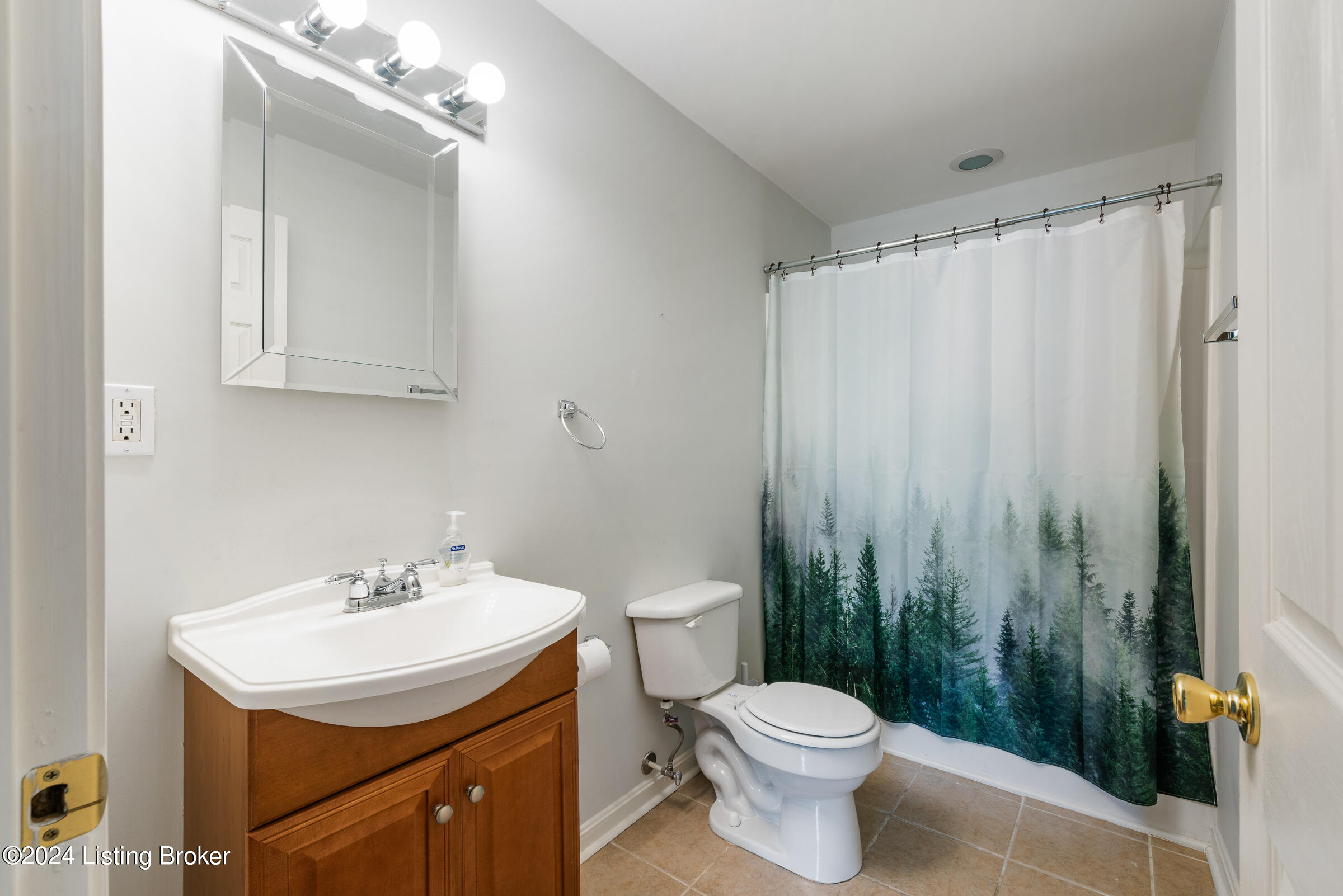 1701 Eastbridge Ct