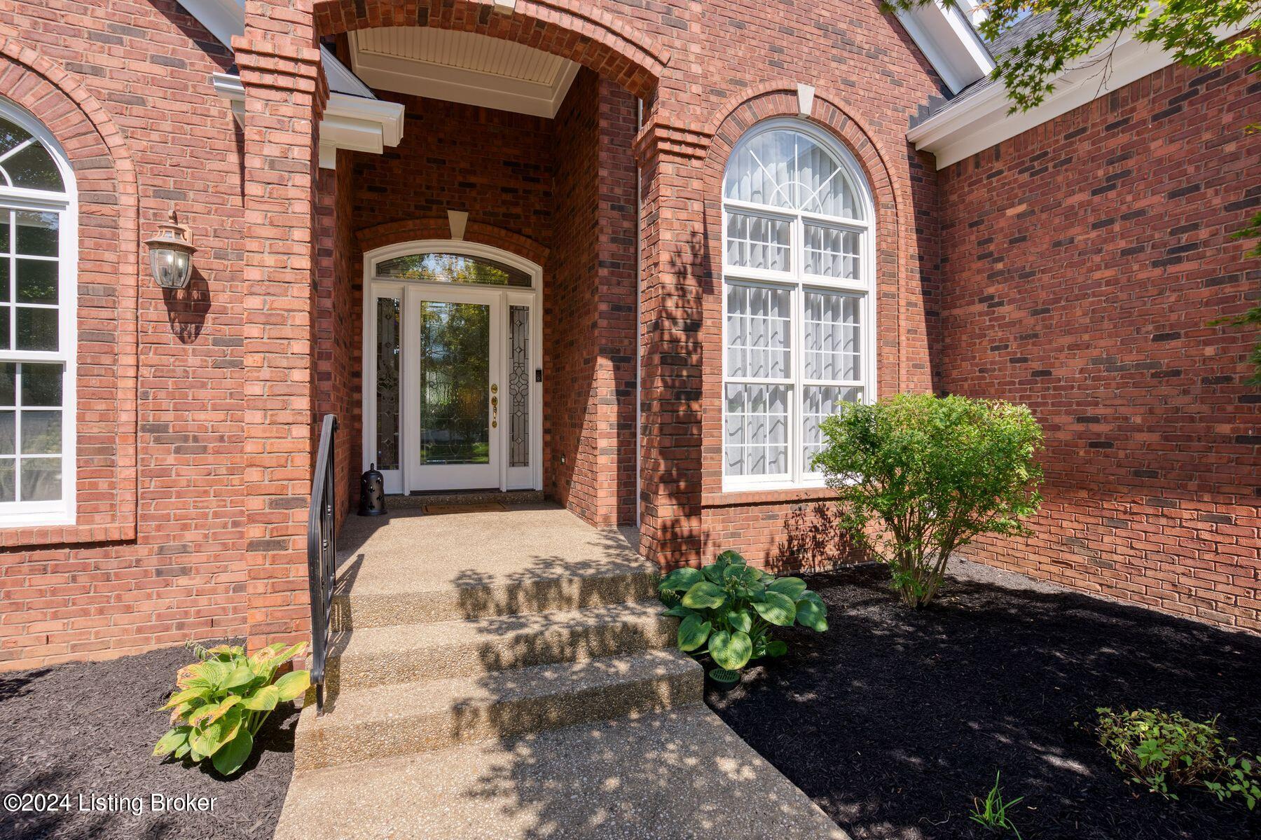 15318 Champion Lakes Pl