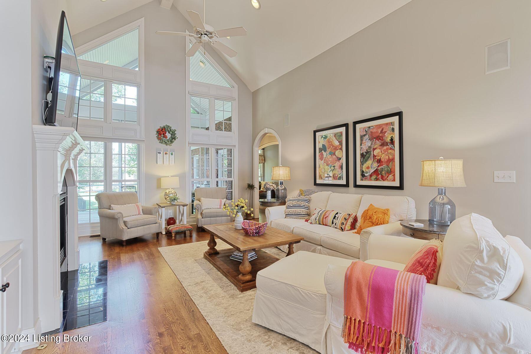 15318 Champion Lakes Pl