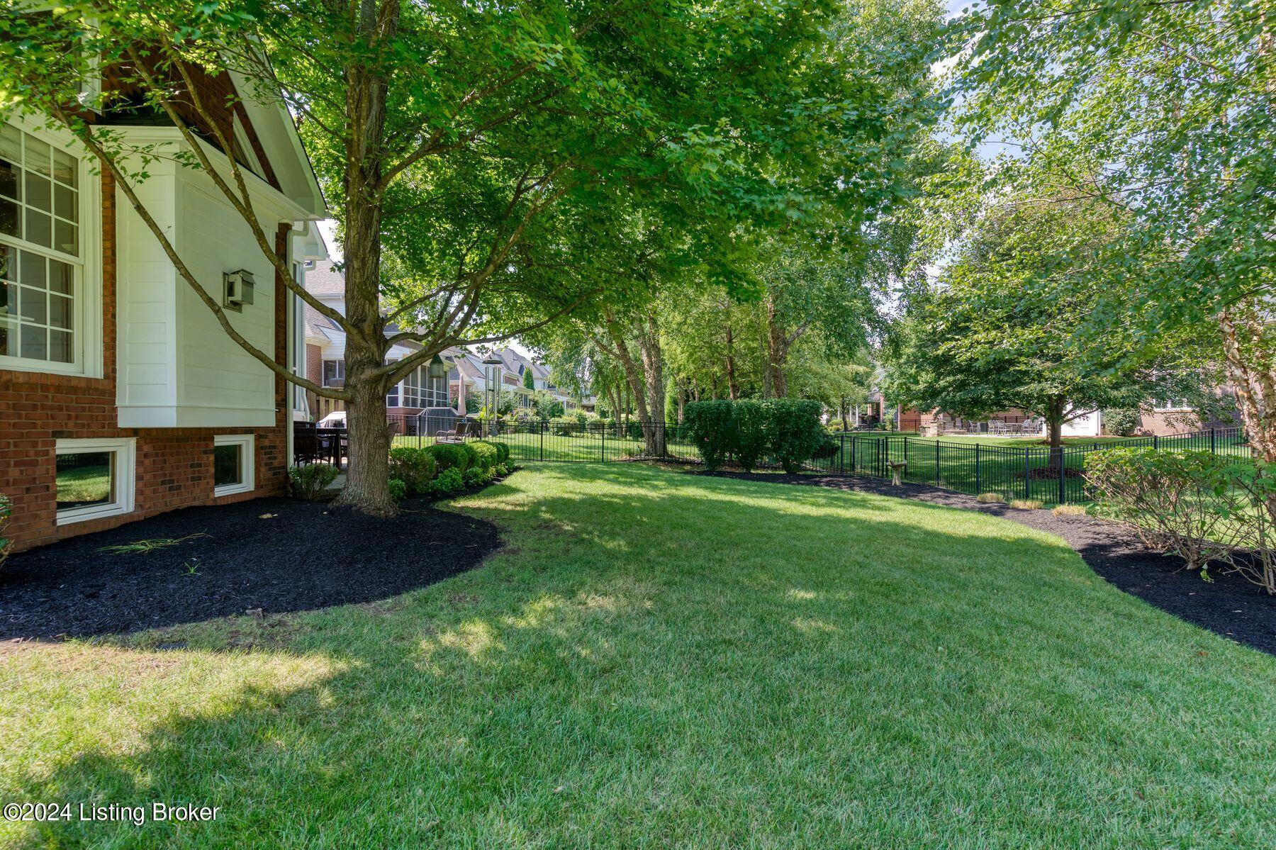 15318 Champion Lakes Pl