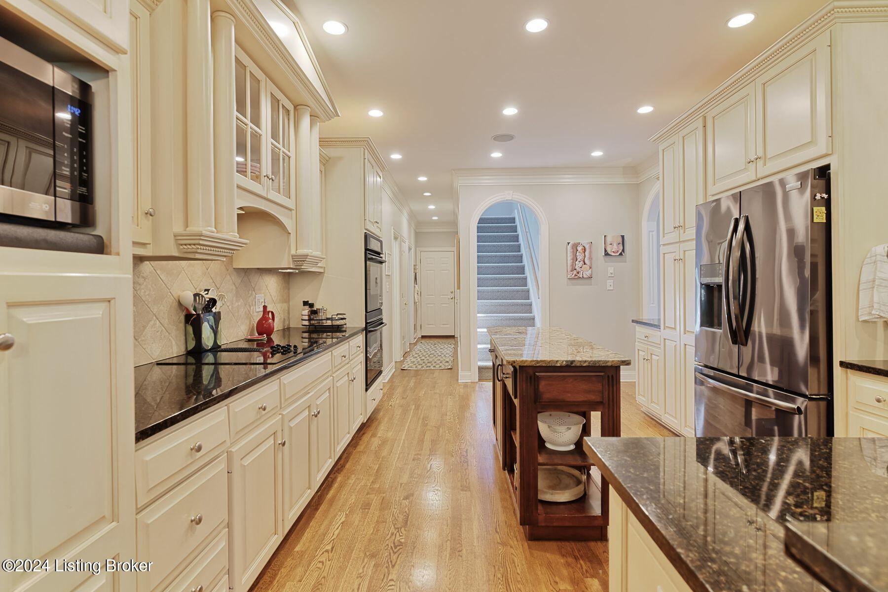 15318 Champion Lakes Pl