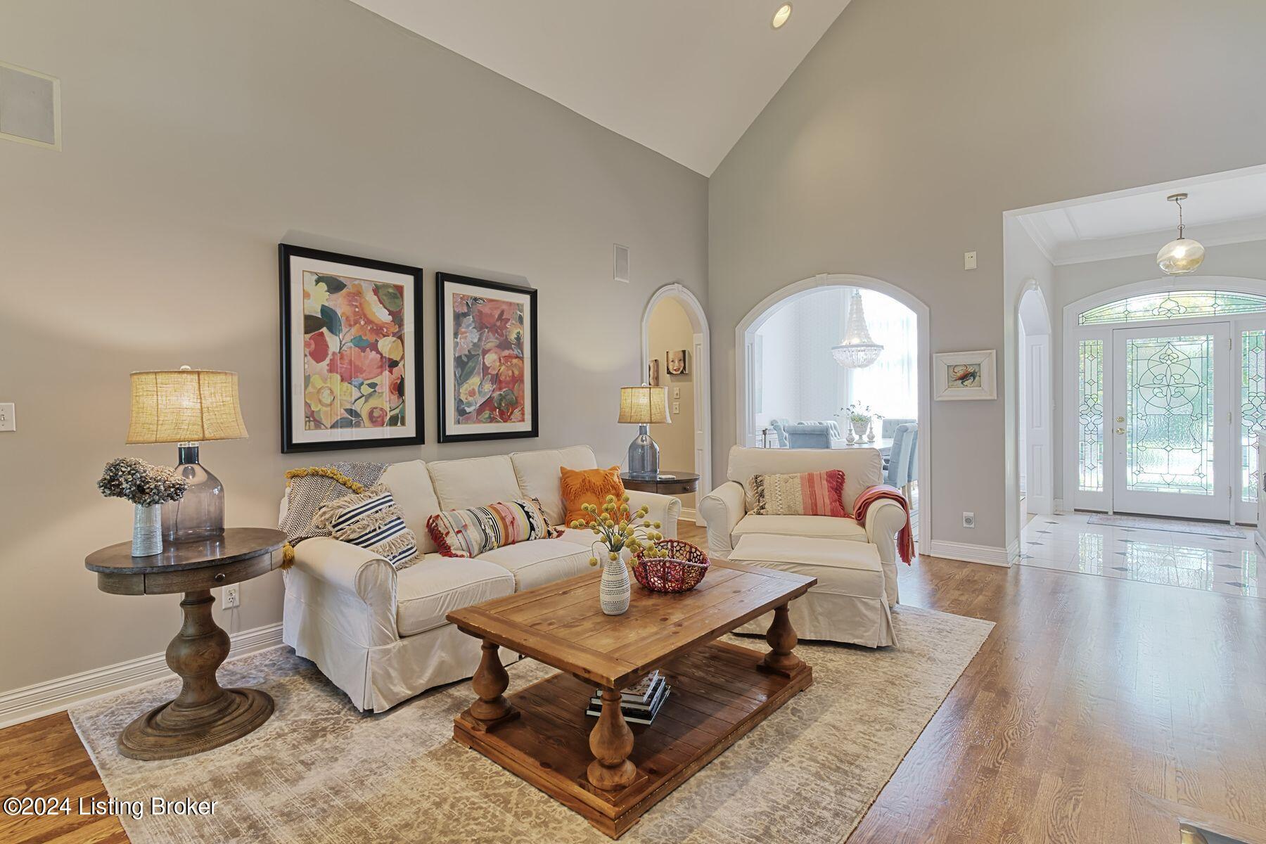15318 Champion Lakes Pl