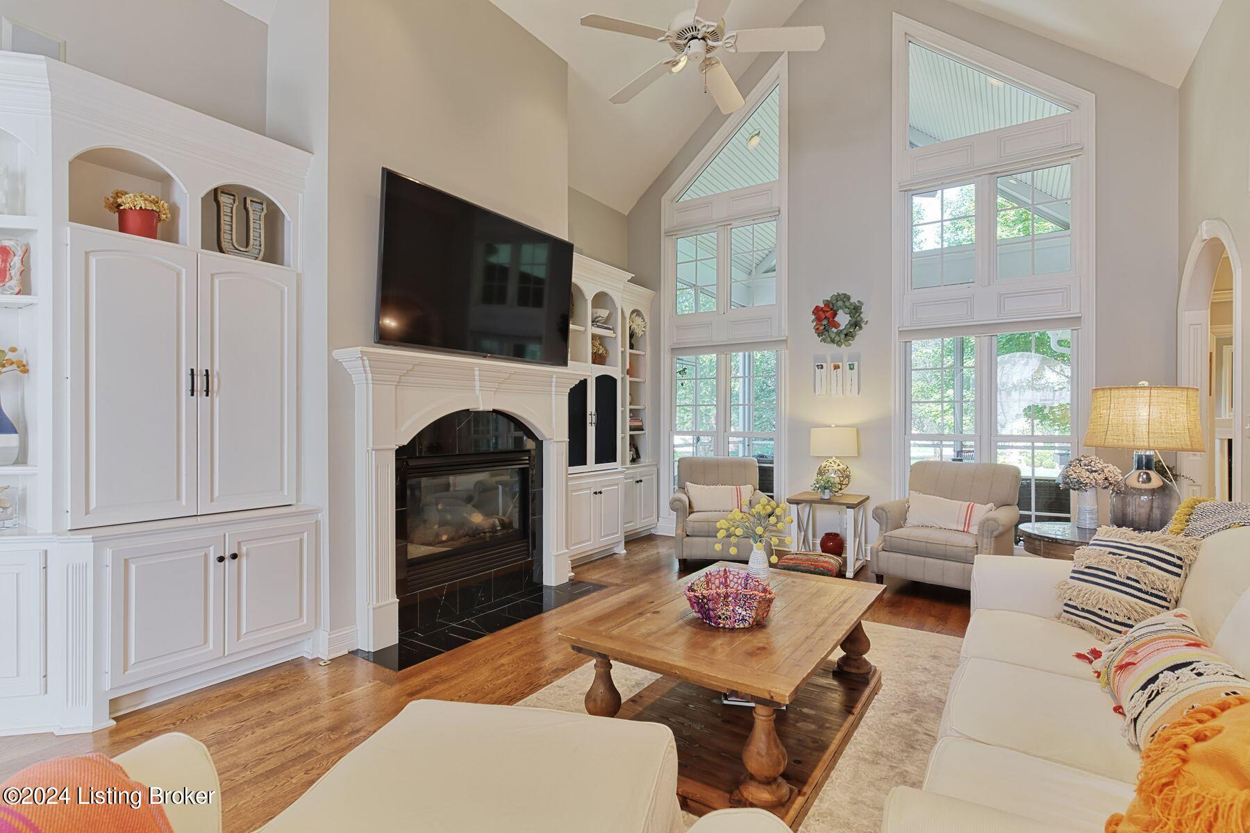 15318 Champion Lakes Pl