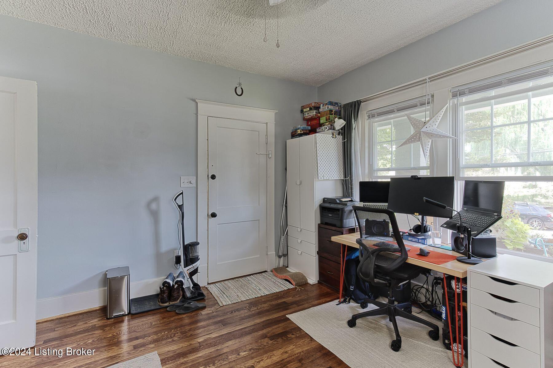 2107 Speed Ave