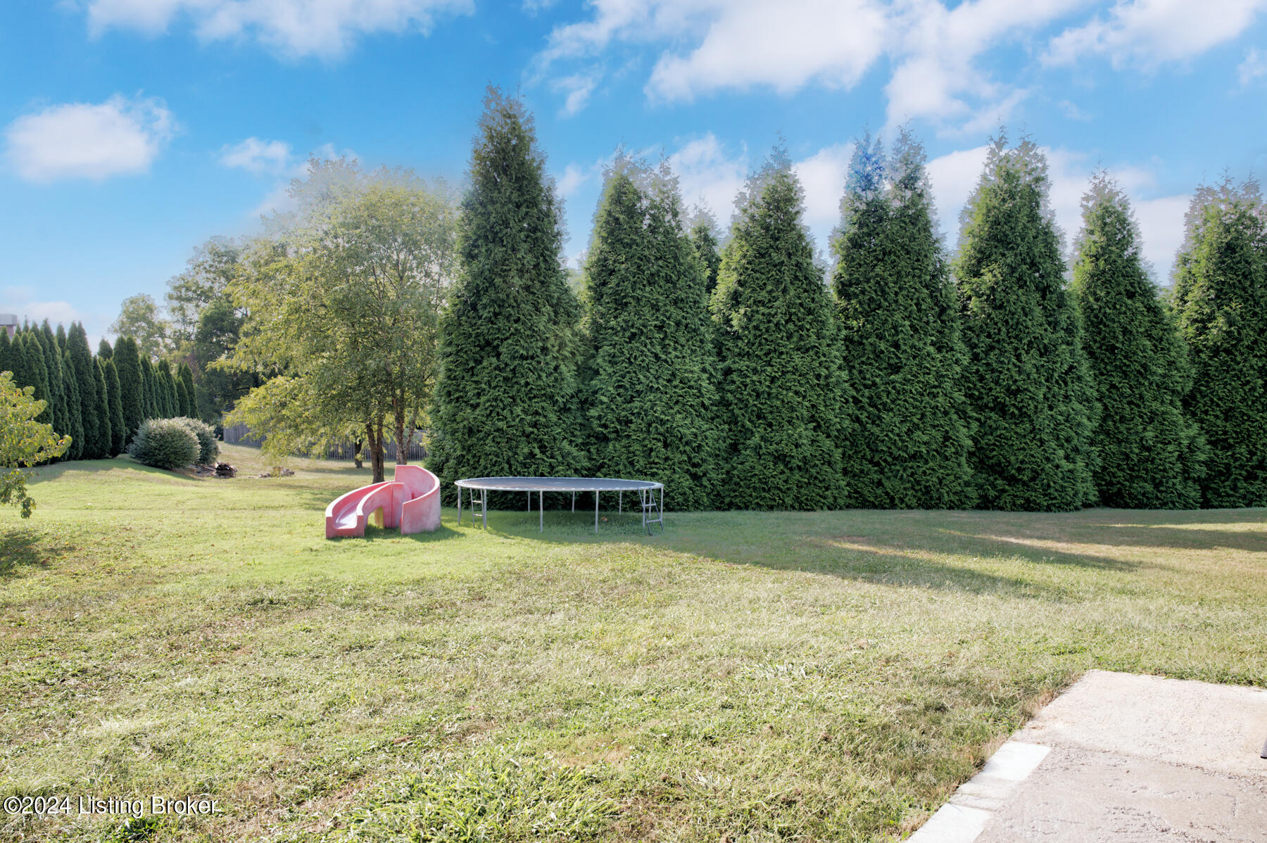 7022 Little Oak Ct