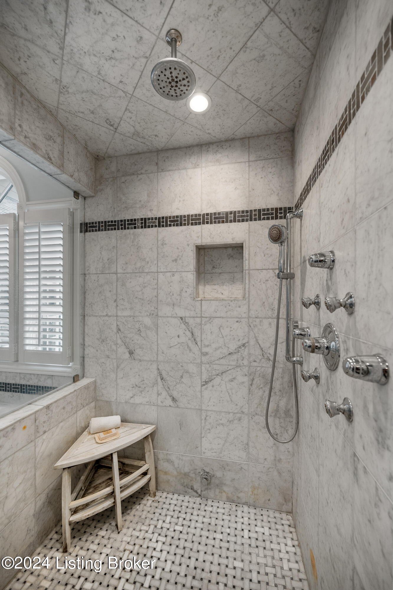219 Smithfield Rd