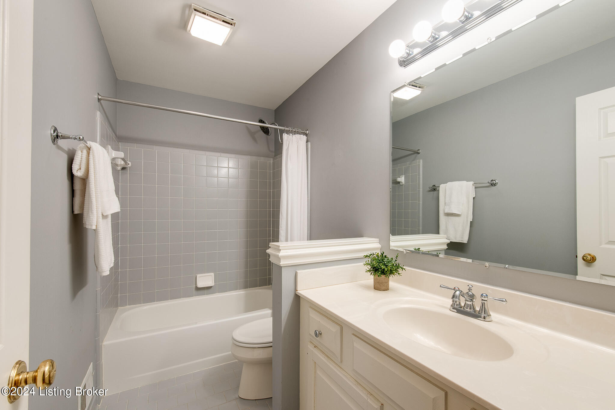 315 Pencross Pl