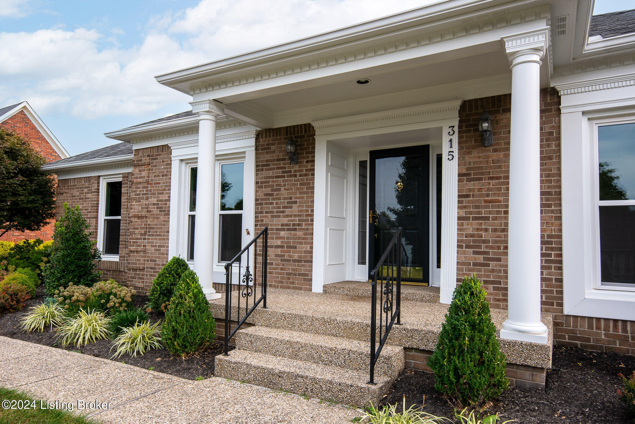 315 Pencross Pl
